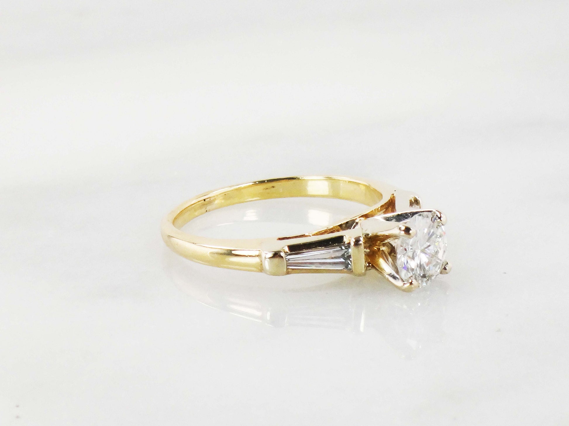 Vintage 18k Yellow Gold Natural Diamond Engagement Ring 1/2 CT Round Brilliant Diamond and Baguettes
