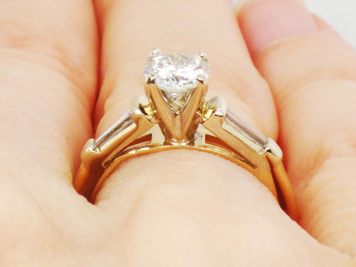 Vintage 18k Yellow Gold Natural Diamond Engagement Ring 1/2 CT Round Brilliant Diamond and Baguettes