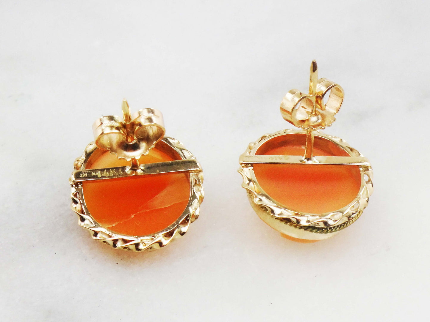Vintage 14k Gold Shell Cameo Stud Earrings Oval Moon Goddess Cameo Earrings