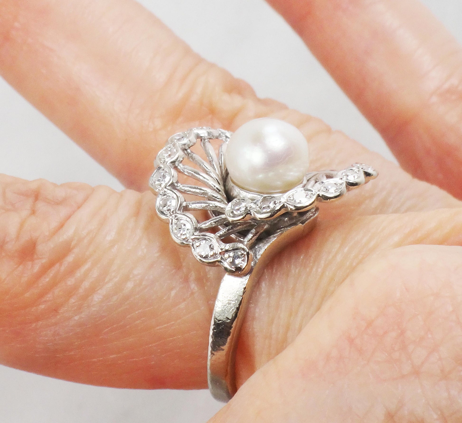 Vintage Saltwater Pearl Diamond Ring: 14k White Gold, Size 5.75, 7.5 MM
