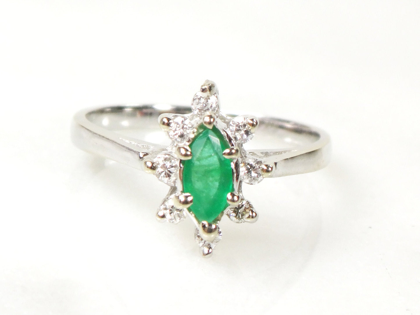 Vintage 14k White Gold Natural Emerald and Diamond Halo Ring May Birthstone Size 5.75