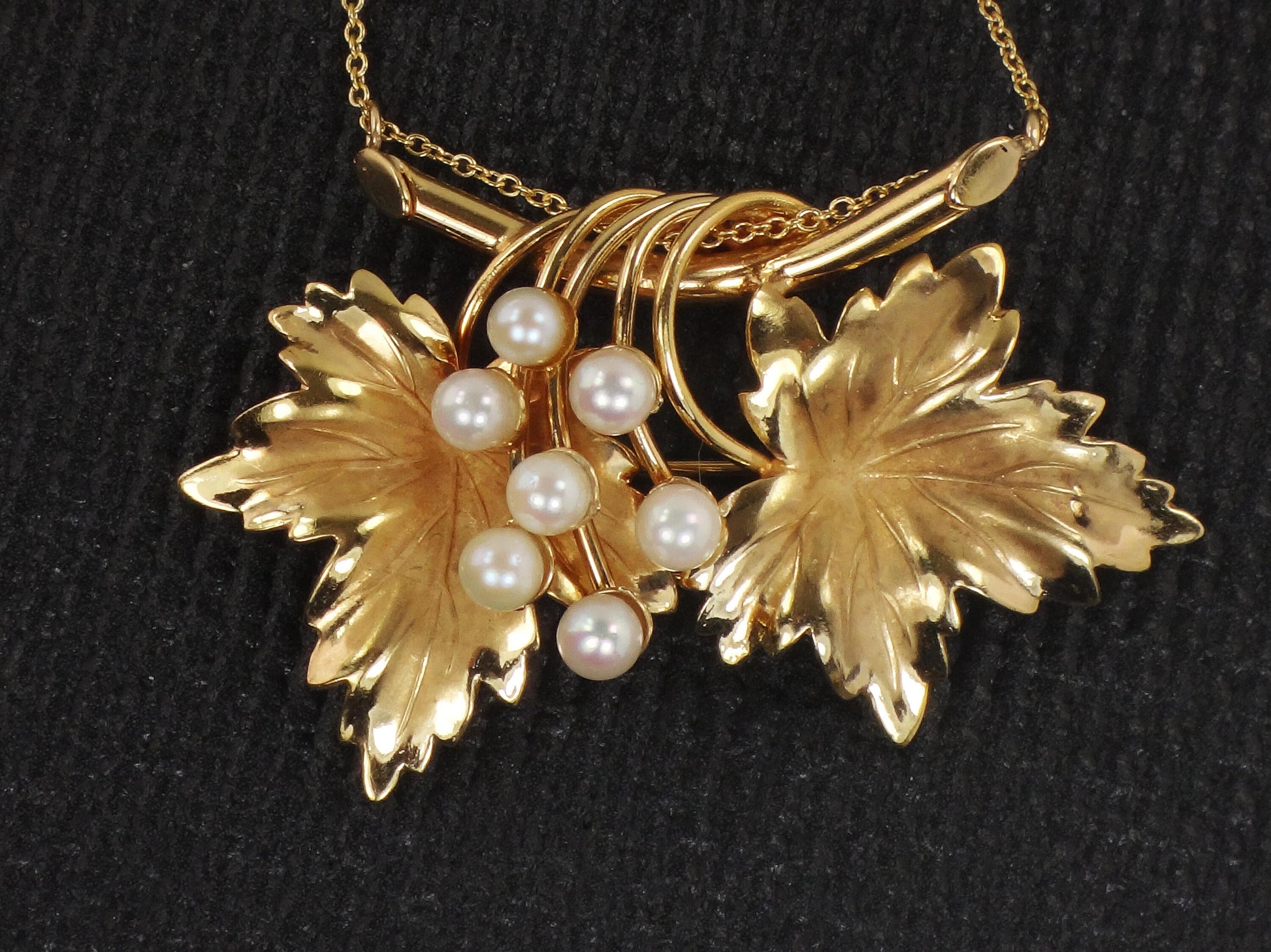 Vintage 14k Gold Pearl Leaf Necklace - Carl Art Floral Pendant