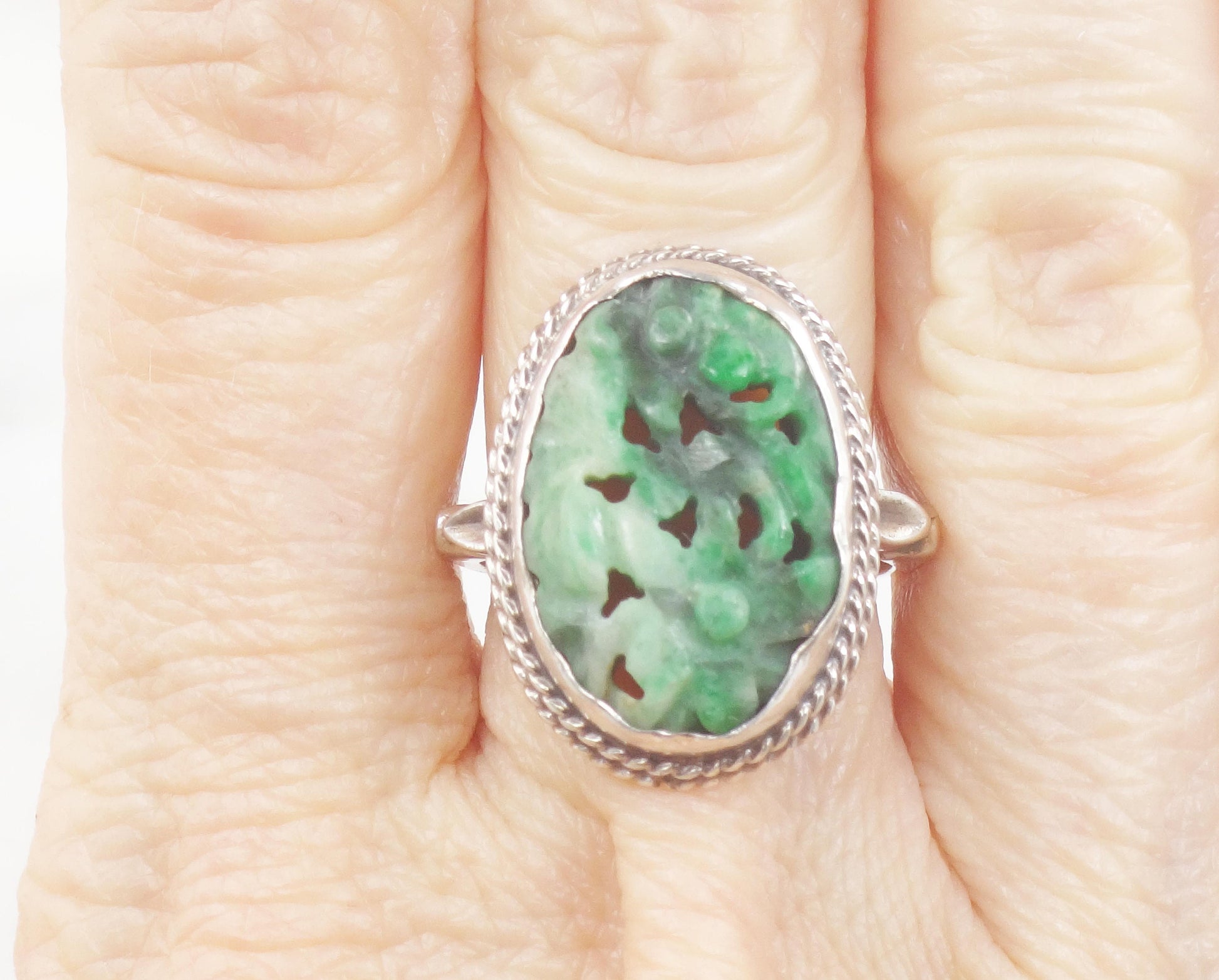 Vintage Carved Jade Ring: Sterling Silver Floral Jadeite, Size 5 3/4