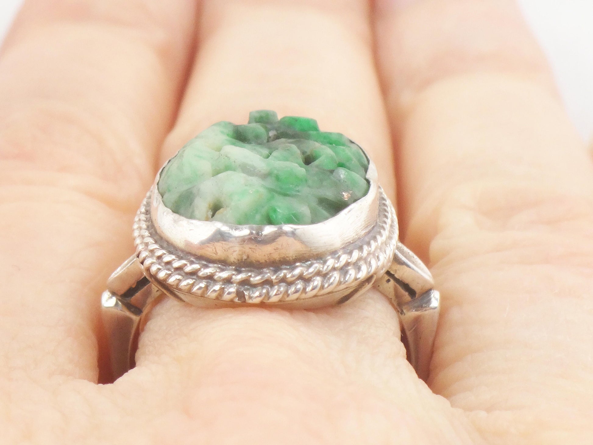 Vintage Carved Jade Ring: Sterling Silver Floral Jadeite, Size 5 3/4