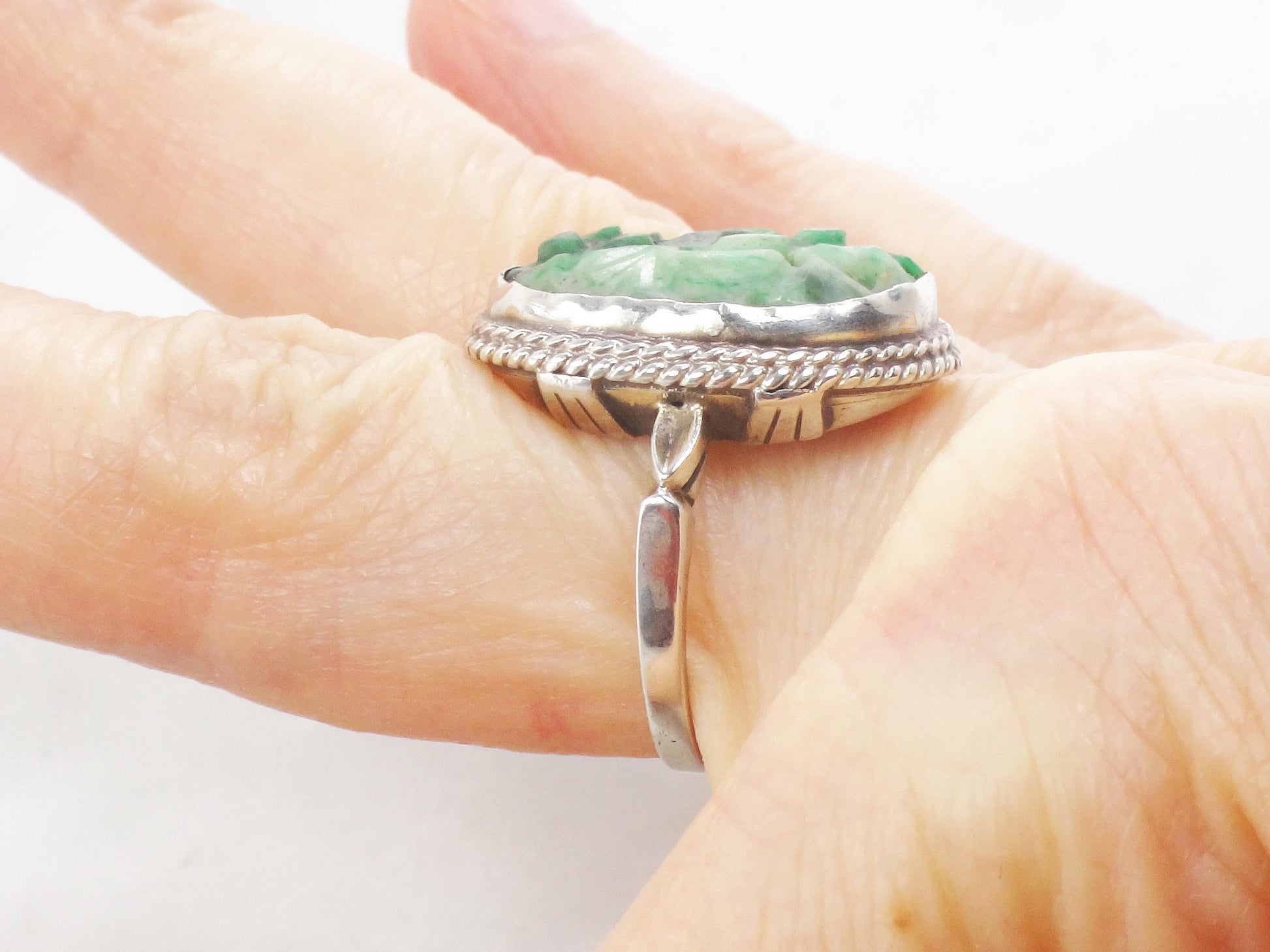 Vintage Carved Jade Ring: Sterling Silver Floral Jadeite, Size 5 3/4