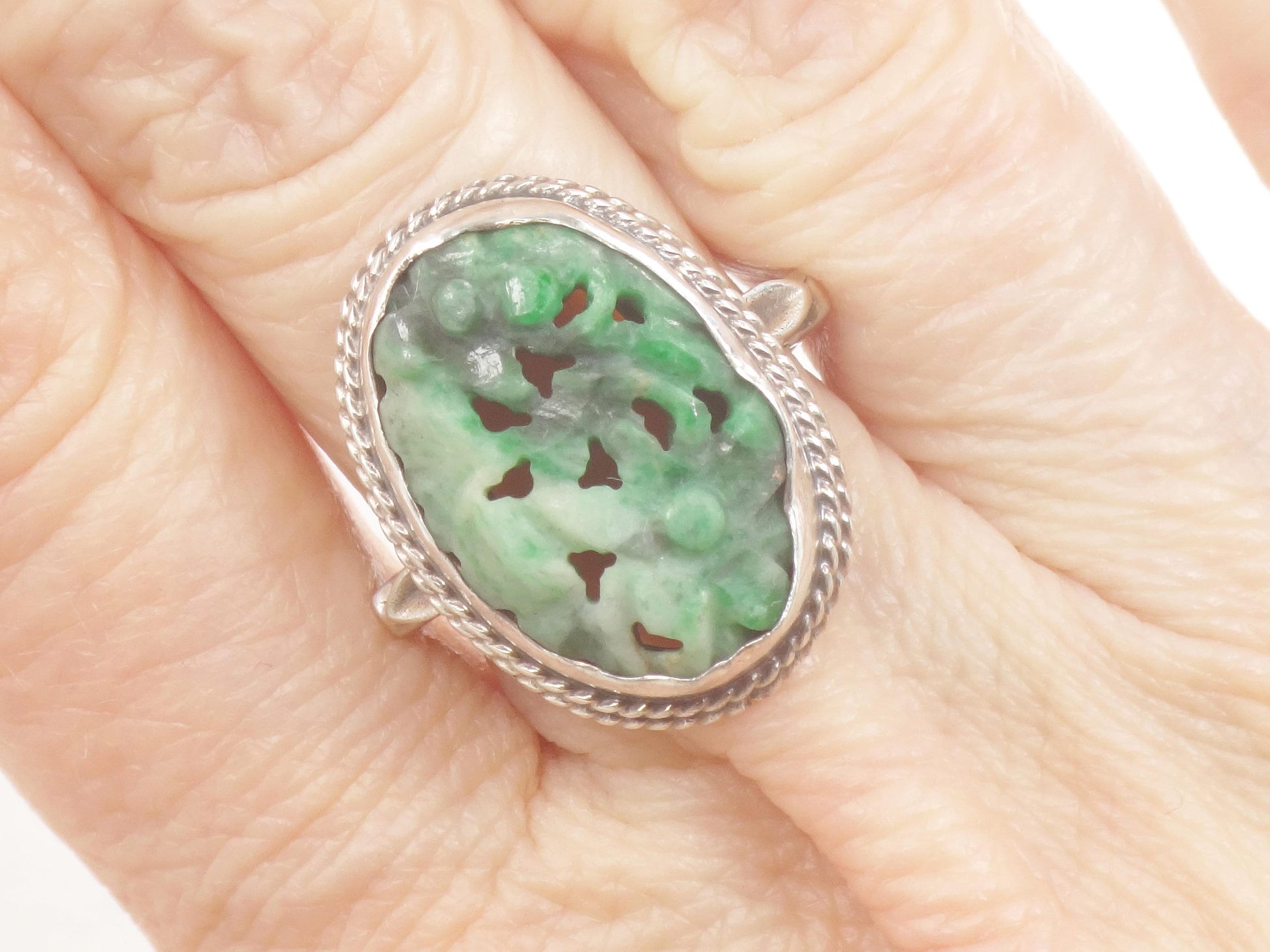 Vintage Carved Jade Ring: Sterling Silver Floral Jadeite, Size 5 3/4