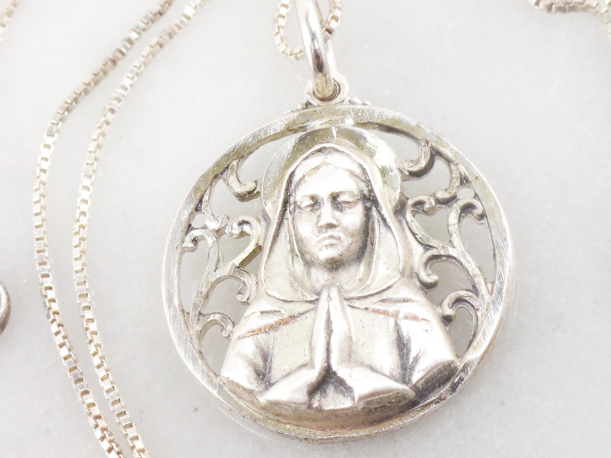 Vintage Sterling Silver Virgin Mary Necklace Mother Mary Pendant - 16.75" Chain