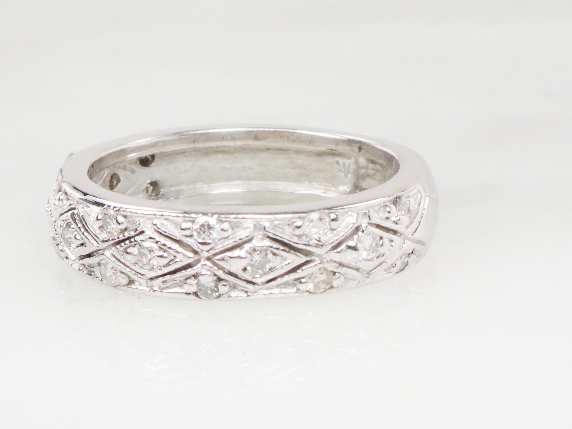 Vintage 14k White Gold Natural Diamond Wedding Band, Approx .35 CT TDW Size 6.25