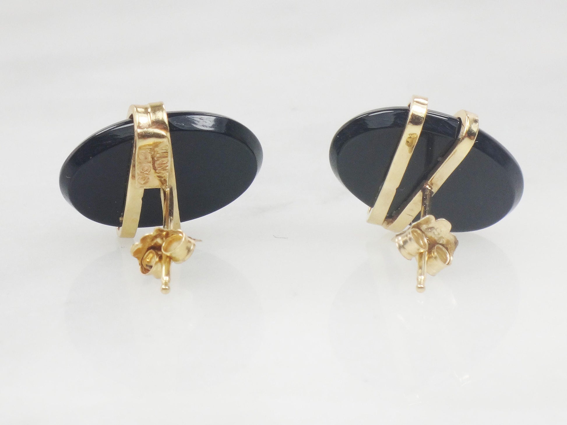 Vintage 14k Yellow Gold Black Onyx Stud Earrings Oval Studs with Post Backs