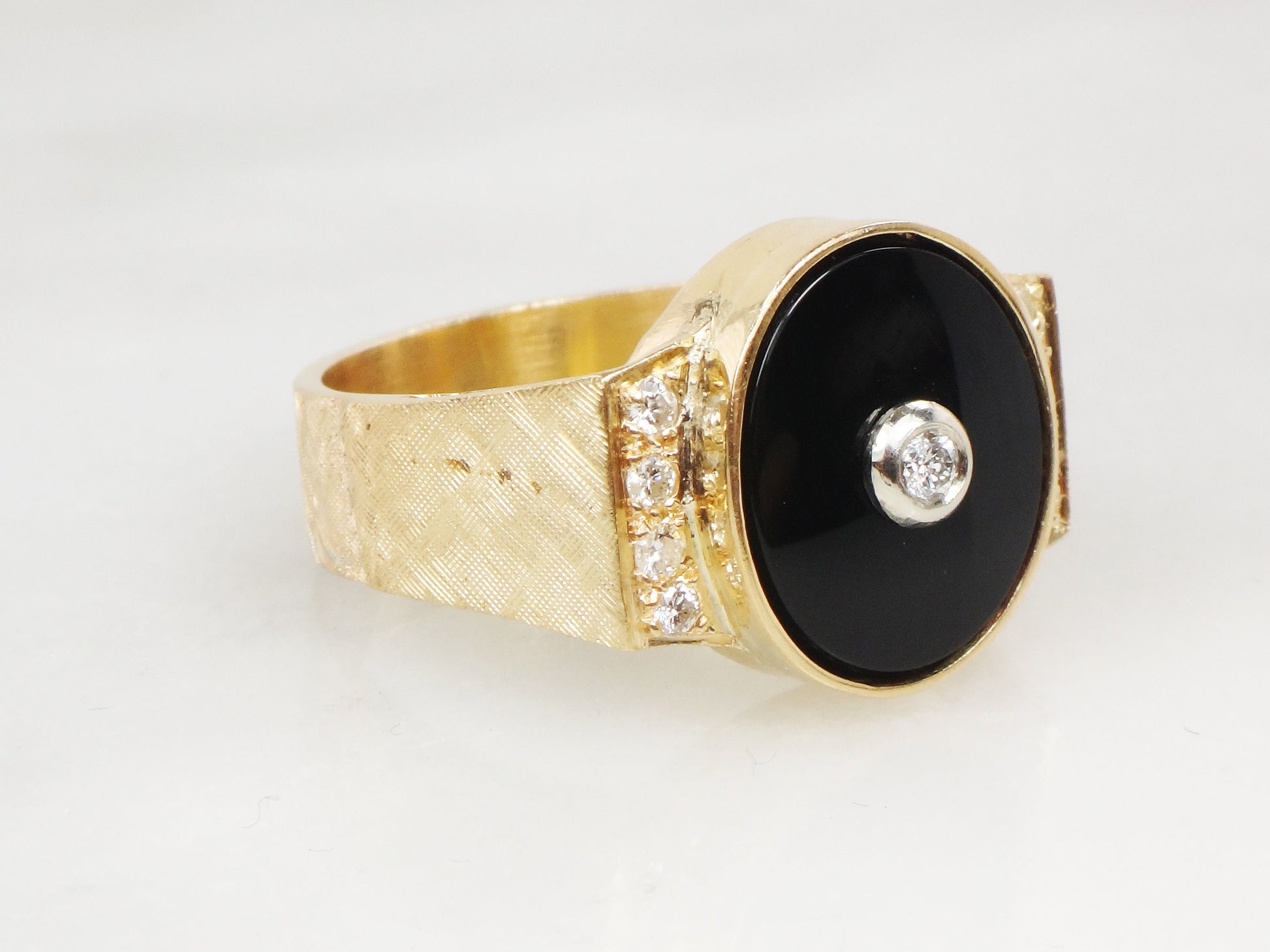 Vintage 14k Yellow Gold Onyx Diamond Ring - Size 10