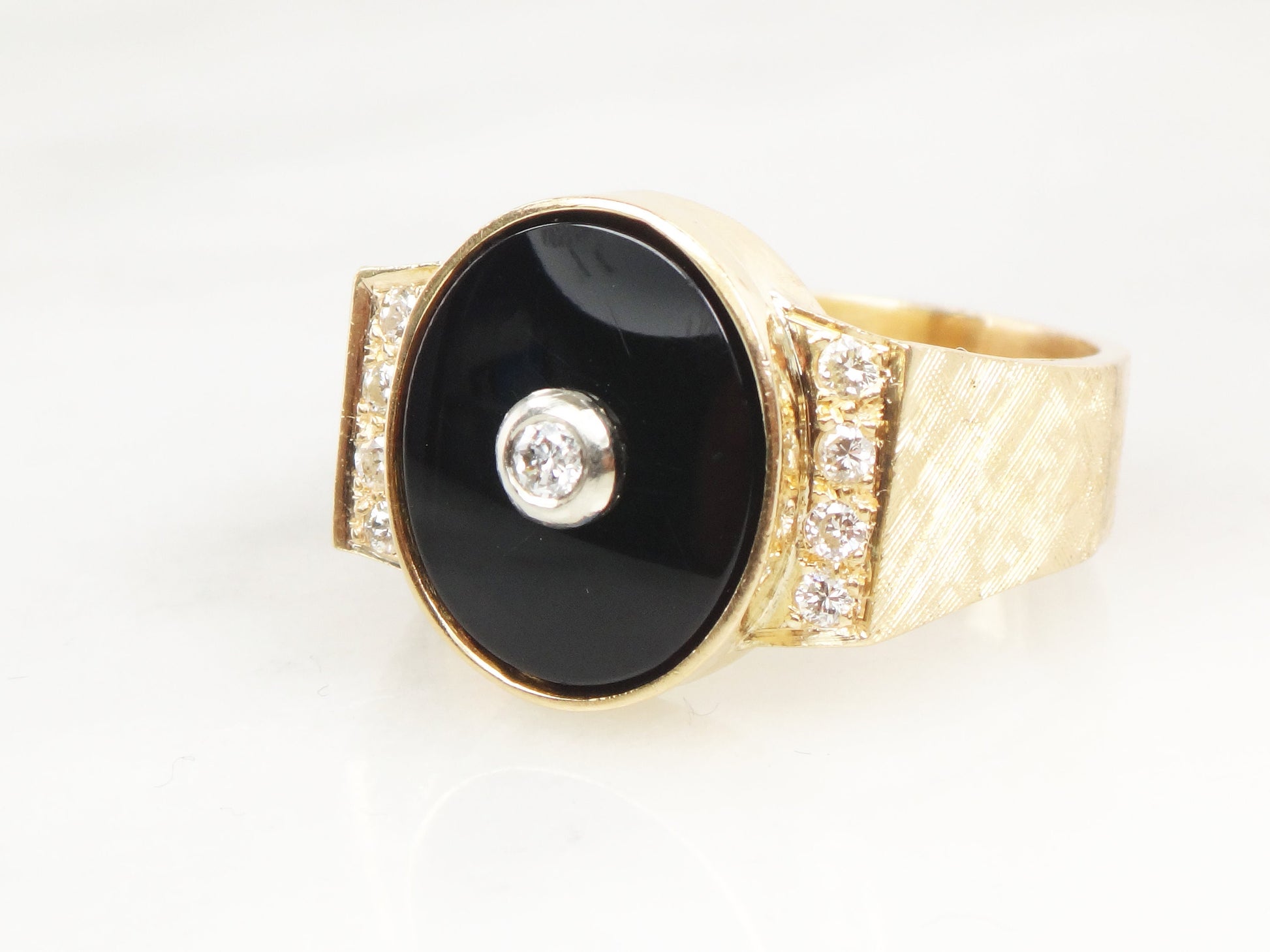 Vintage 14k Yellow Gold Onyx Diamond Ring - Size 10