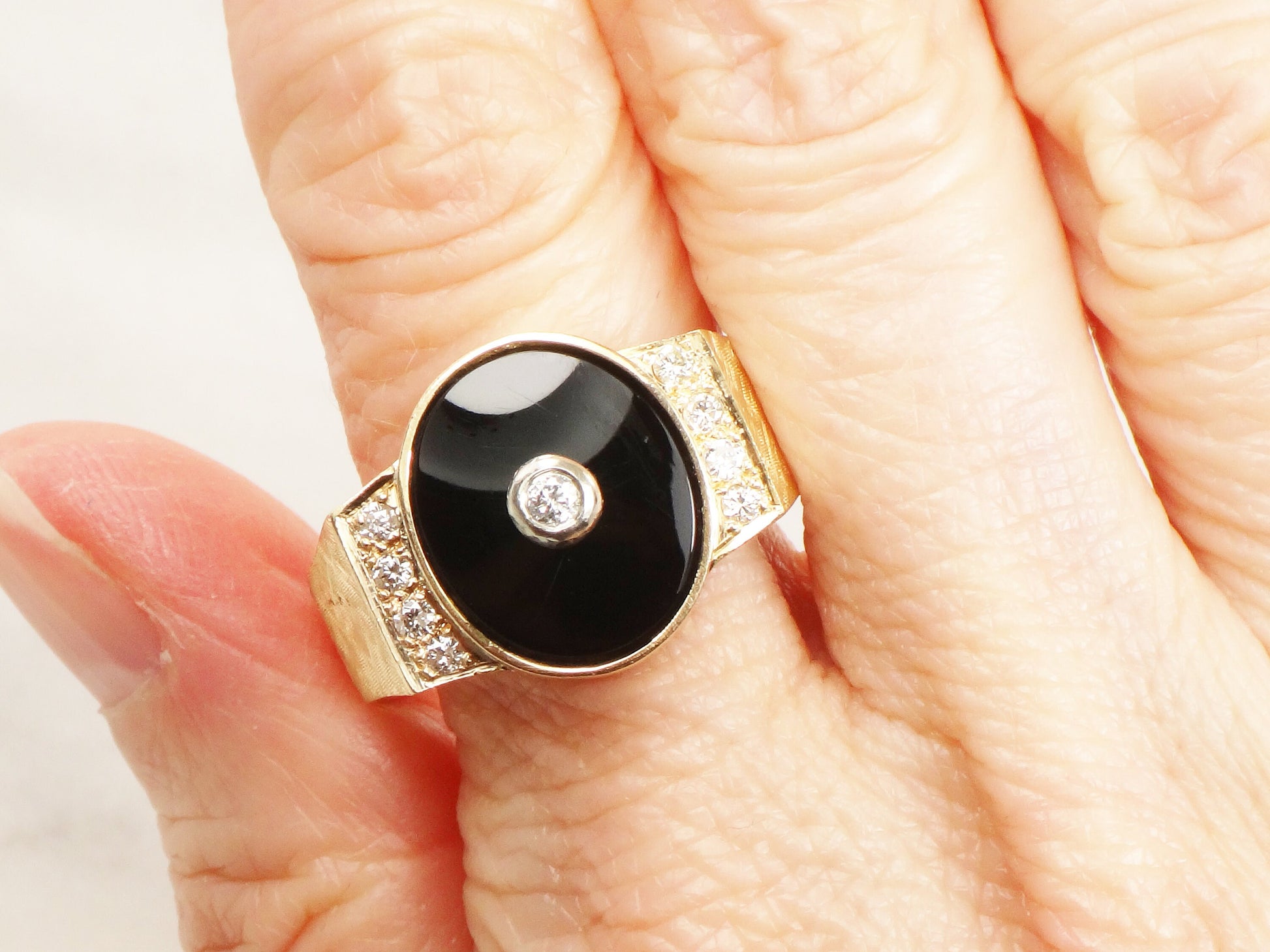 Vintage 14k Yellow Gold Onyx Diamond Ring - Size 10