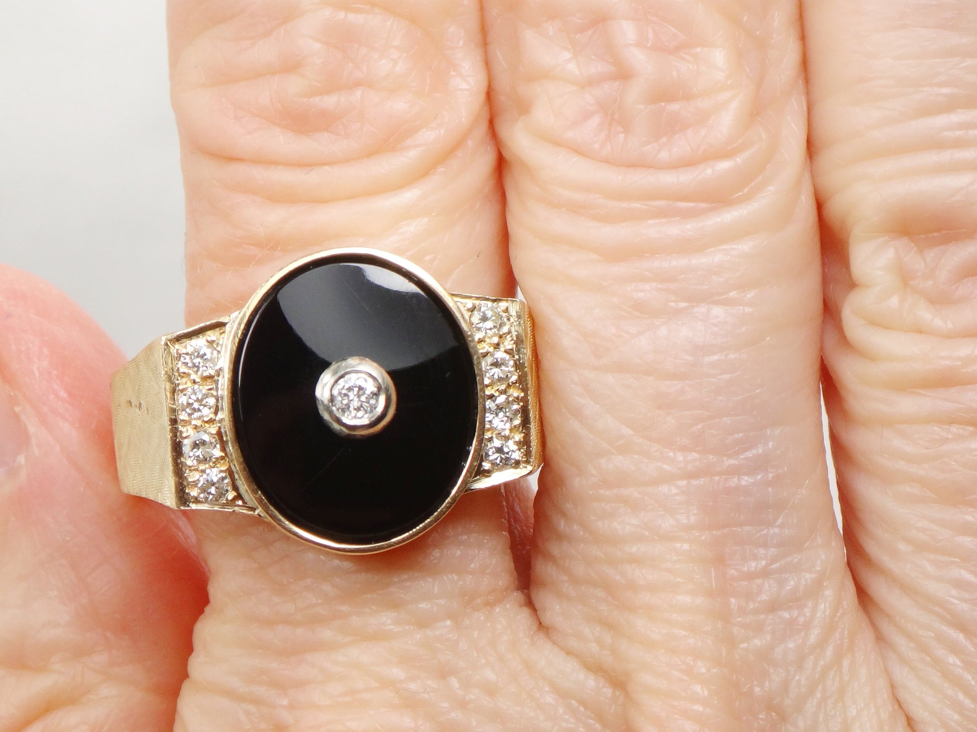 Vintage 14k Yellow Gold Onyx Diamond Ring - Size 10