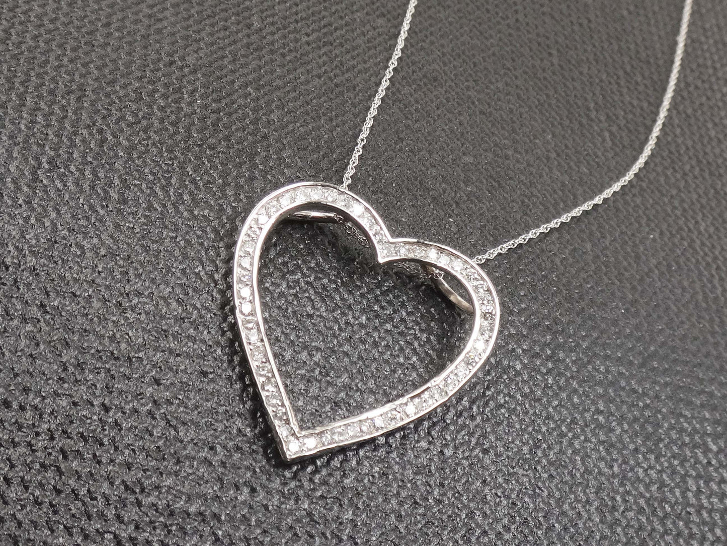 1.25 CT Diamond Heart Pendant Necklace: 14k White Gold, Adjustable Chain