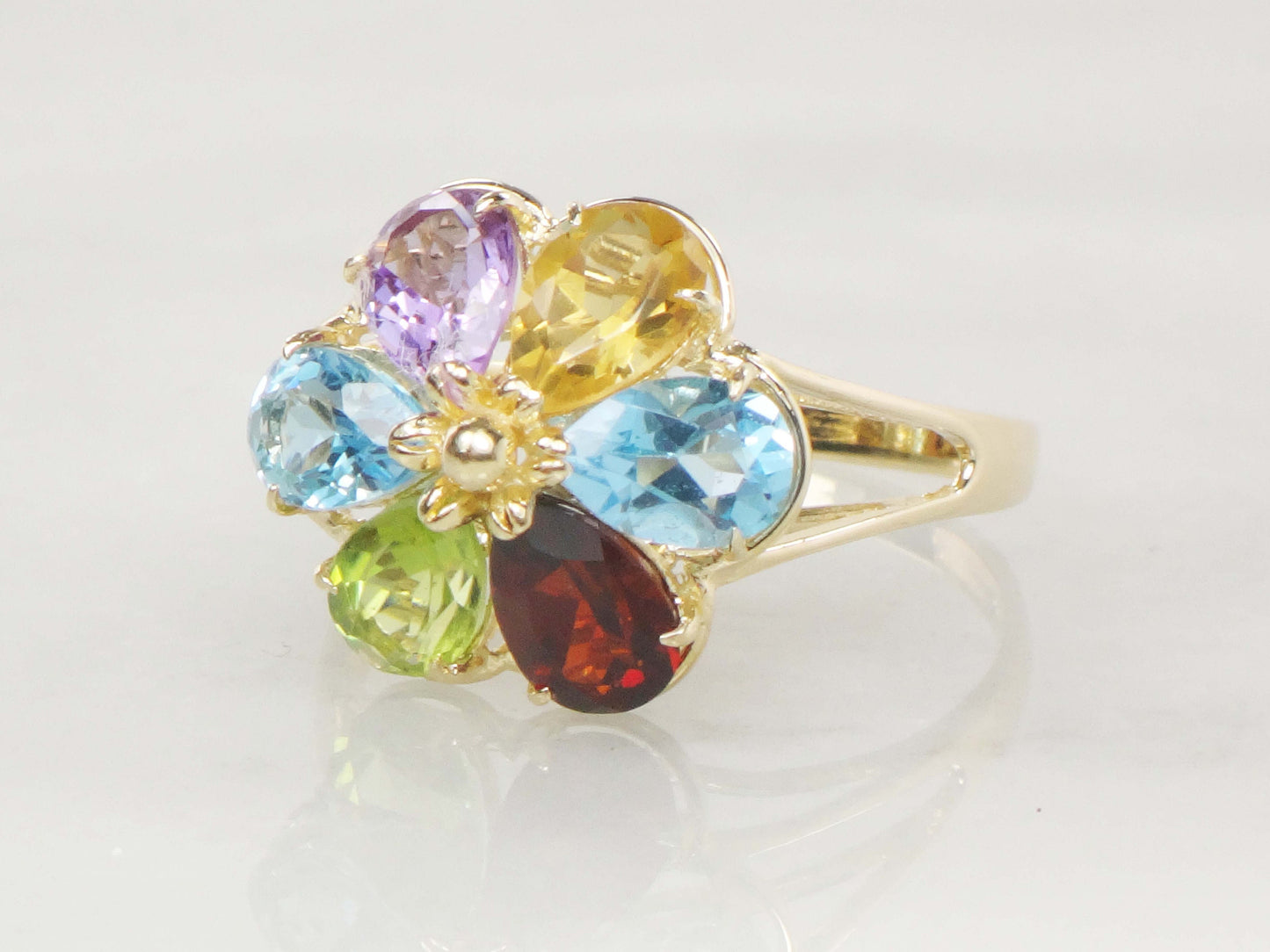 Vintage 14k Gold Floral Gemstone Ring: Garnet, Peridot, Topaz, Amethyst, Citrine (Size 6.75)