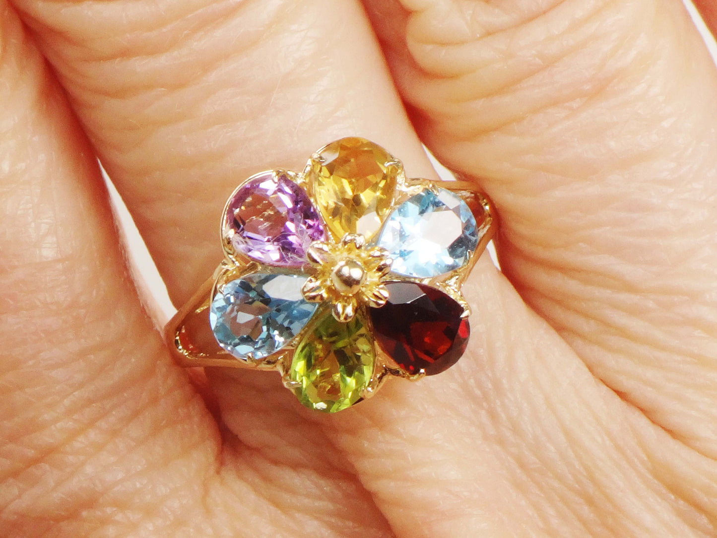 Vintage 14k Gold Floral Gemstone Ring: Garnet, Peridot, Topaz, Amethyst, Citrine (Size 6.75)