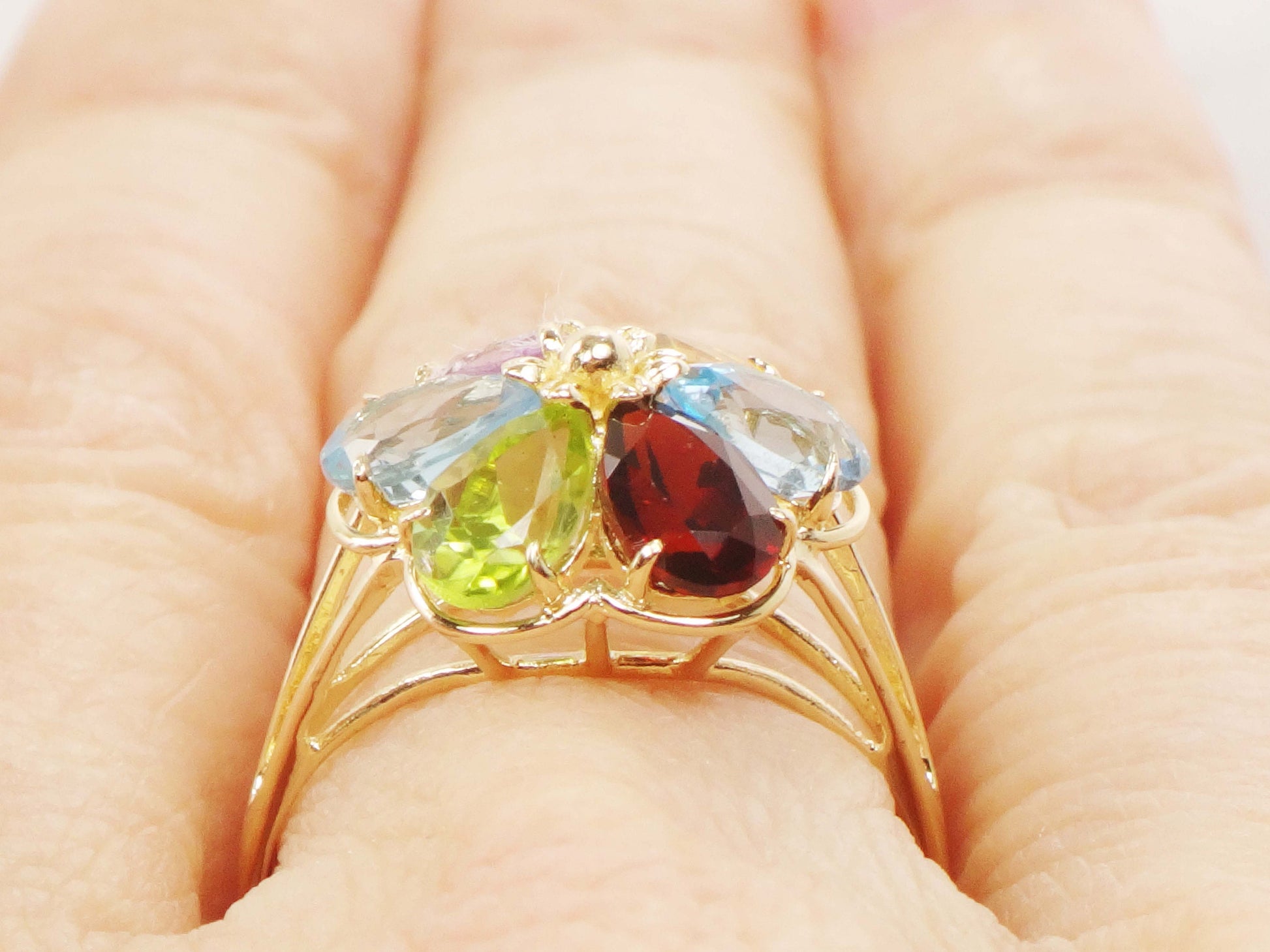 Vintage 14k Gold Floral Gemstone Ring: Garnet, Peridot, Topaz, Amethyst, Citrine (Size 6.75)