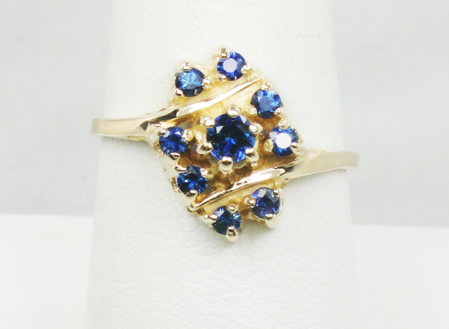 Vintage 14k Yellow Gold London Blue Topaz Cluster Ring - Size 8.5