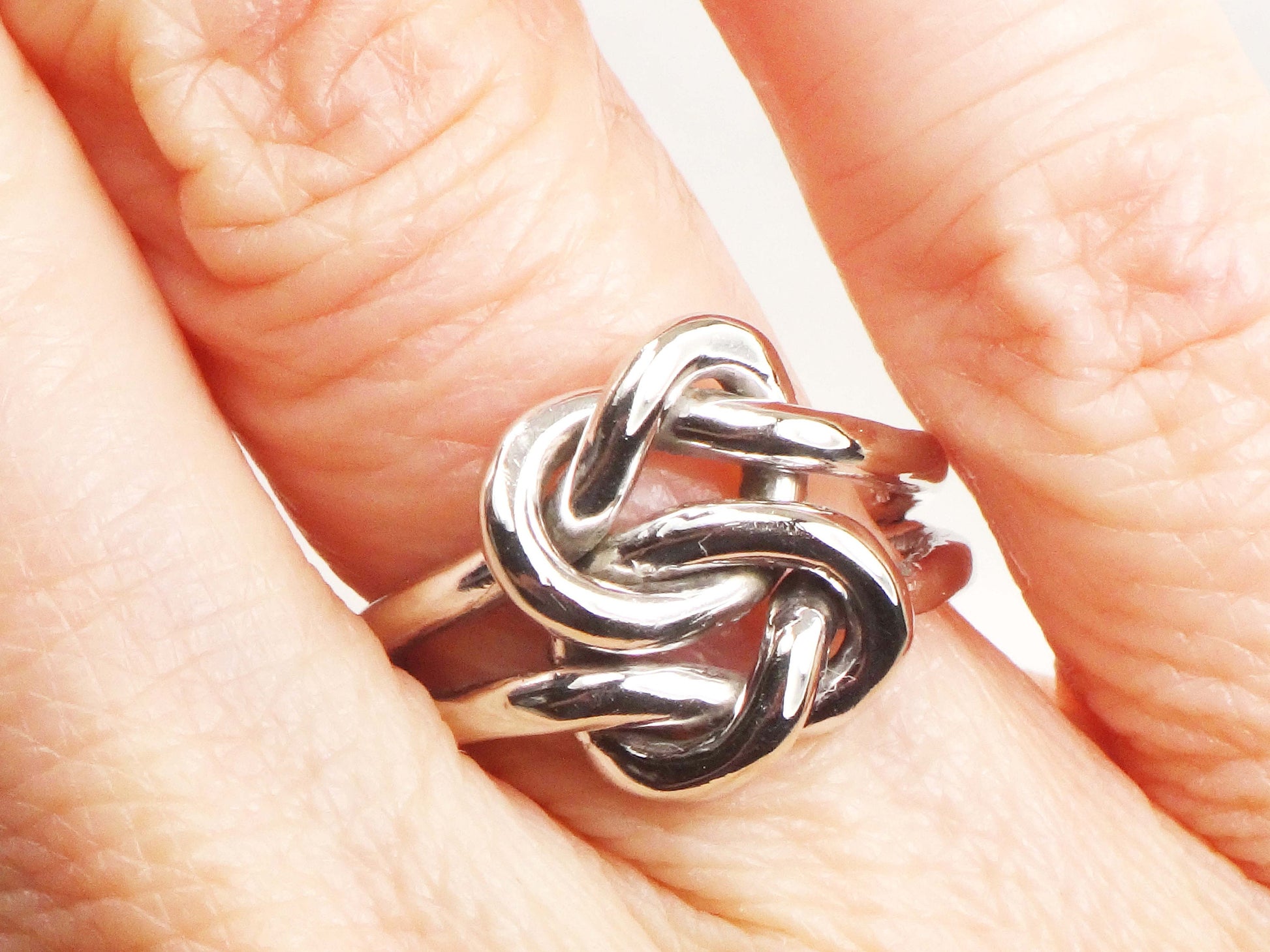 Vintage 14k White Gold Lovers Knot Ring Size 5