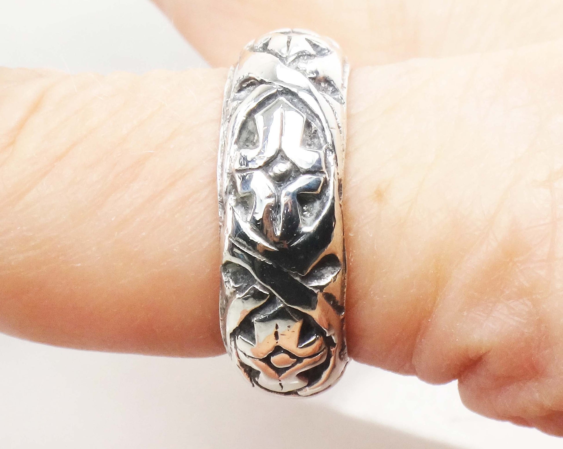 Vintage Sterling Silver Wide Floral Band 8 mm Silver Wedding Ring Size 7