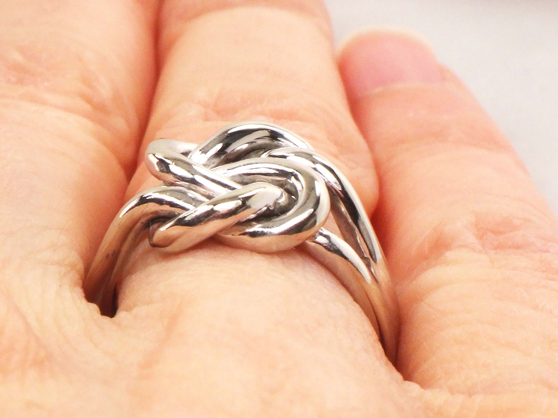Vintage 14k White Gold Lovers Knot Ring Size 5