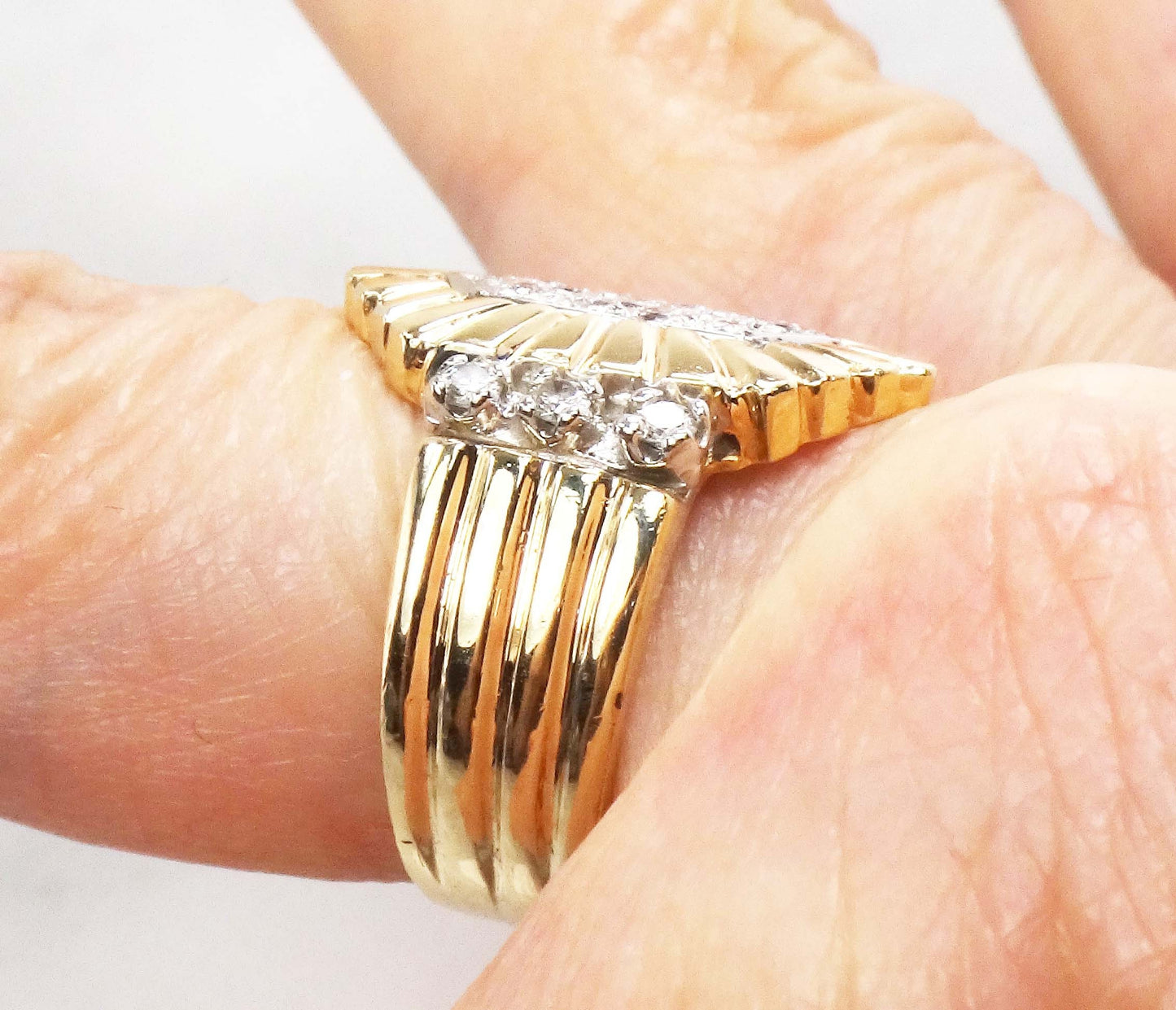 Vintage 14k Yellow Gold Pave Natural Diamond Cluster Ring Approx .30 CTS TDW Size 5.5