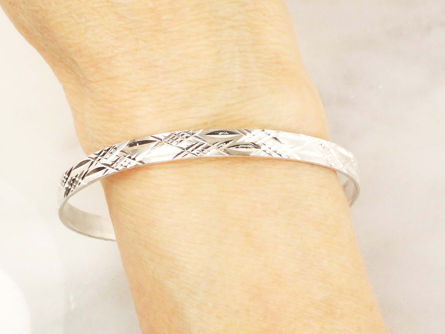 Vintage Sterling Silver Diamond Cut Bangle - Mexico 925 Large Sterling Slip On Bracelet