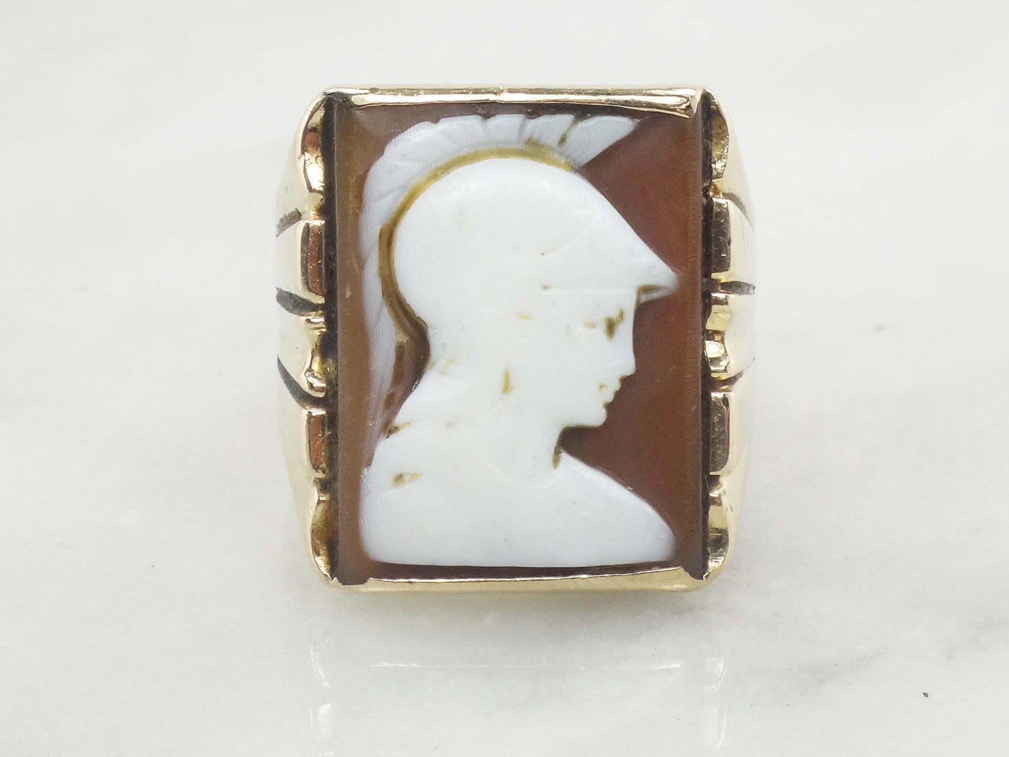 Vintage 14k Gold Cameo Ring: Carved Roman Soldier, Antique, Size 8