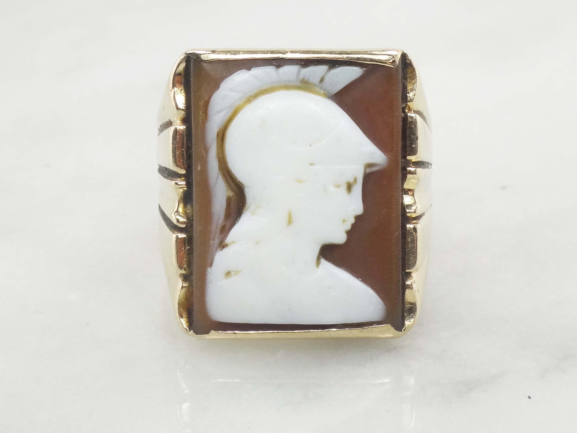 Vintage 14k Gold Cameo Ring: Carved Roman Soldier, Antique, Size 8