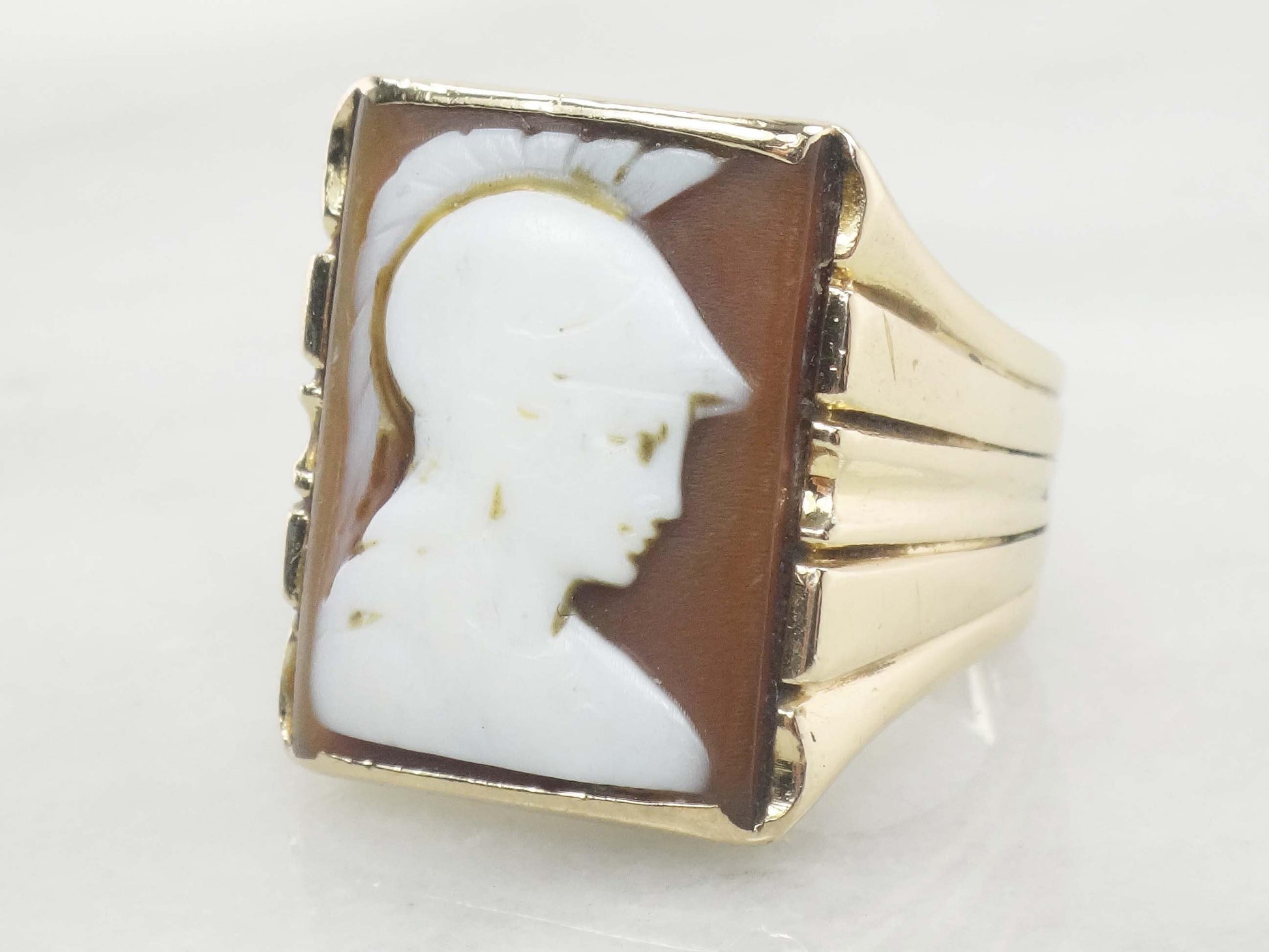 Vintage 14k Gold Cameo Ring: Carved Roman Soldier, Antique, Size 8