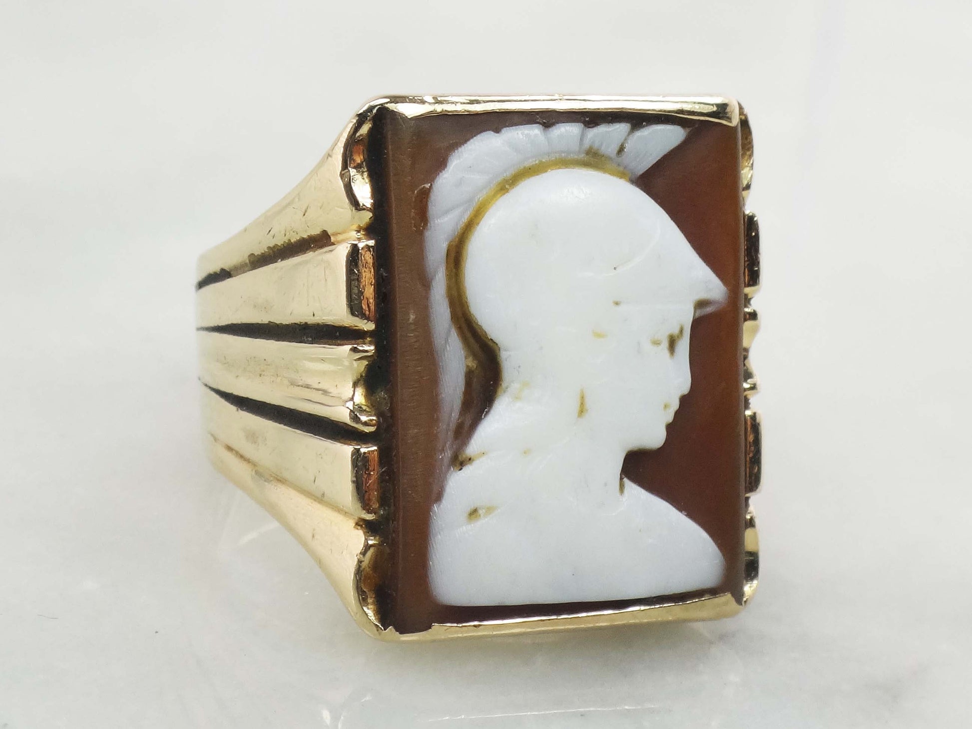Vintage 14k Gold Cameo Ring: Carved Roman Soldier, Antique, Size 8