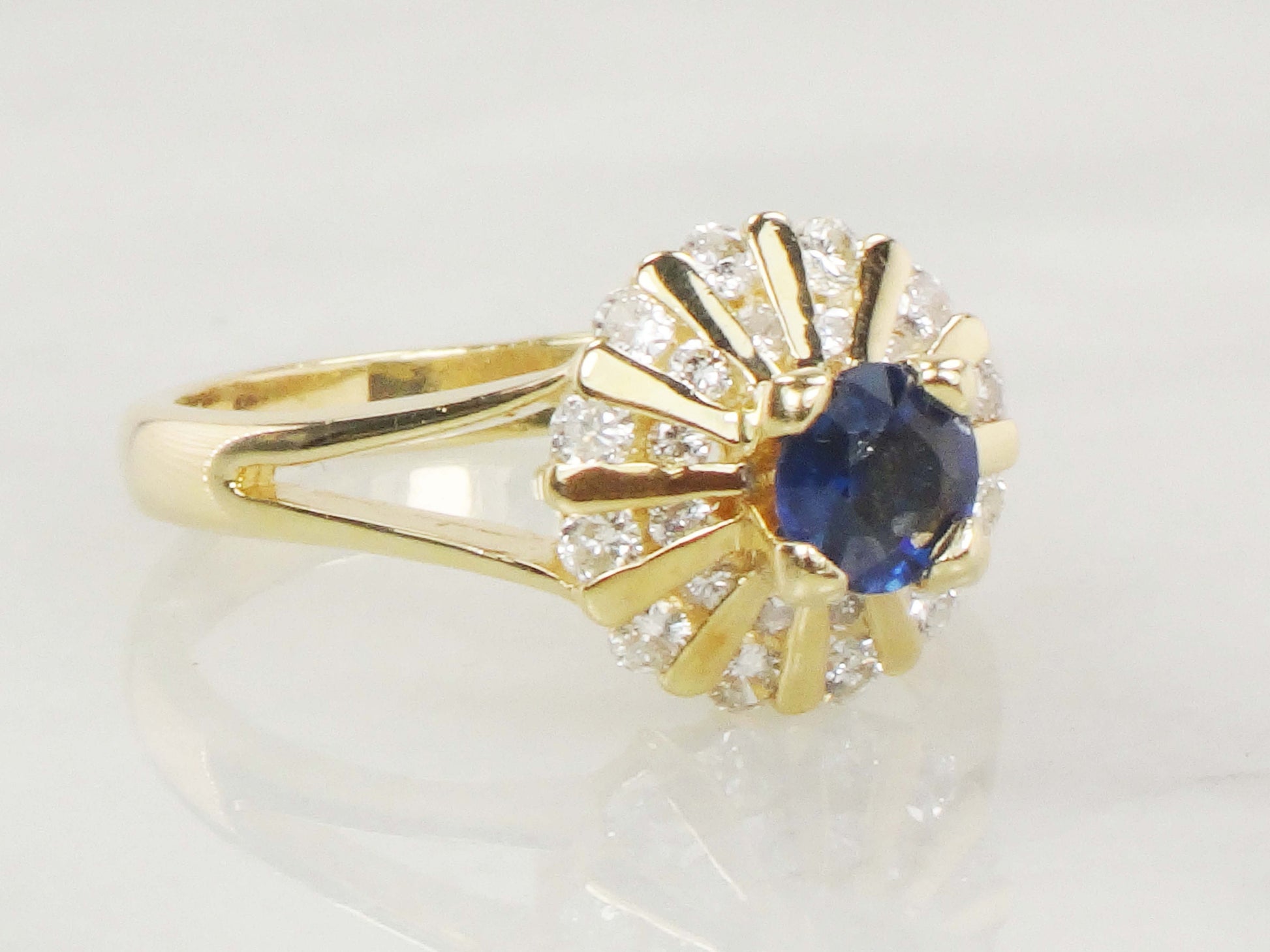 Vintage 14k Yellow Gold Natural Blue Sapphire Diamond Ring, September Birthstone Ring Size 6.5