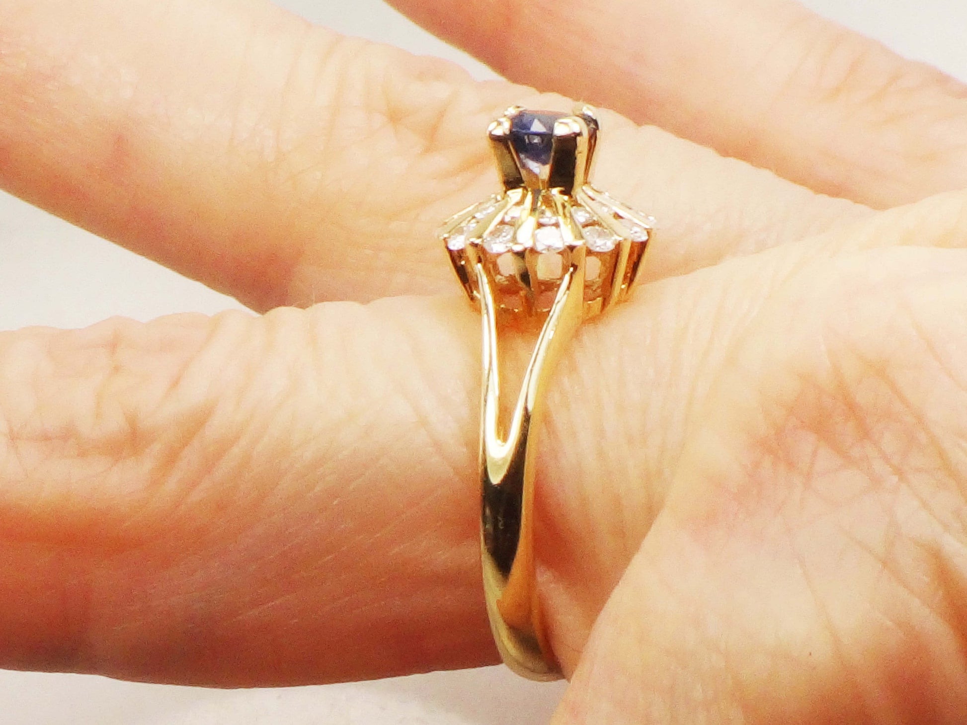 Vintage 14k Yellow Gold Natural Blue Sapphire Diamond Ring, September Birthstone Ring Size 6.5