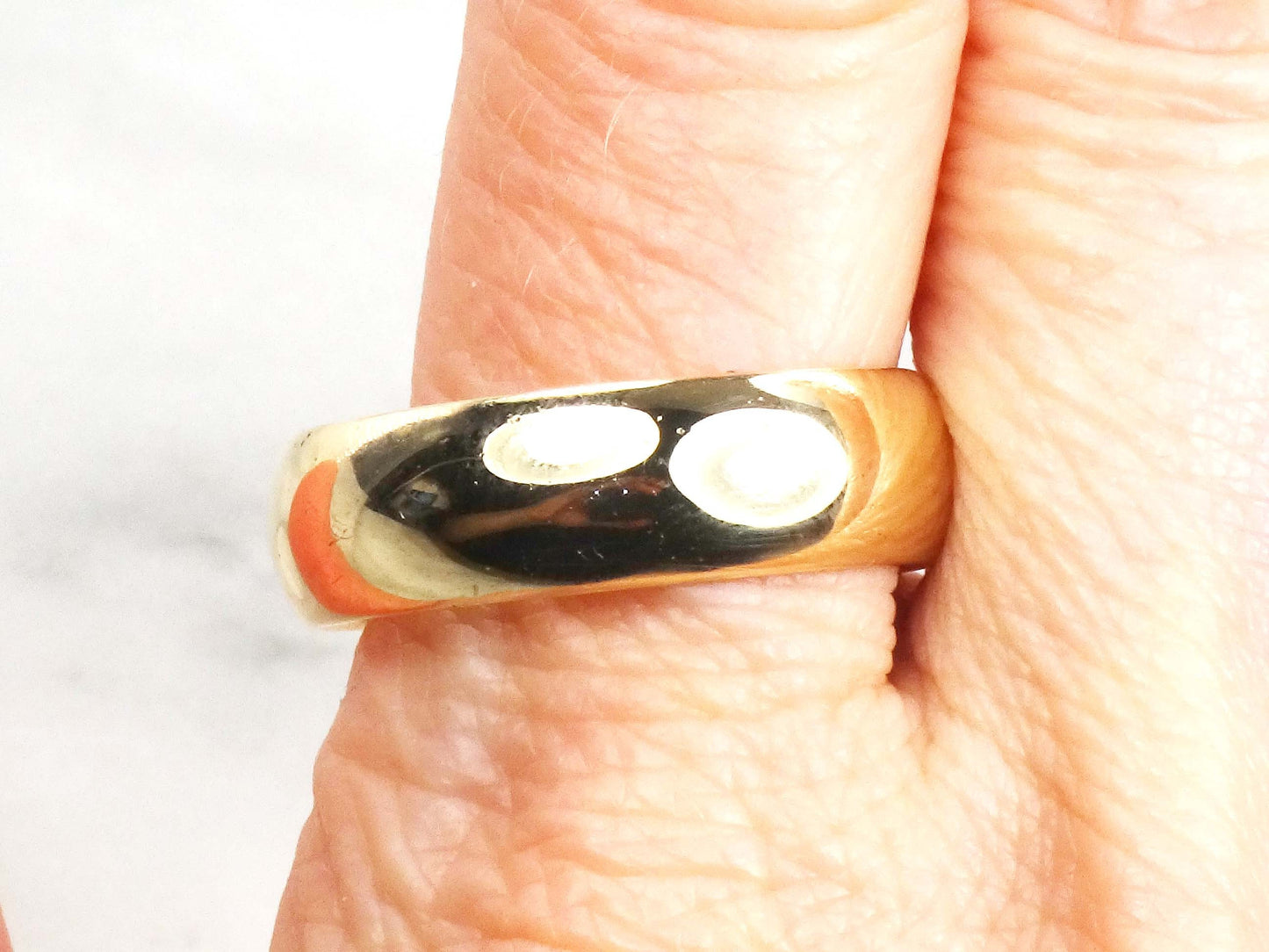 Solid 14k Yellow Gold Wedding Band - Vintage 7 mm Wide Plain Wedding Ring with Comfort Fit - Size 10.5 - Men's Unisex