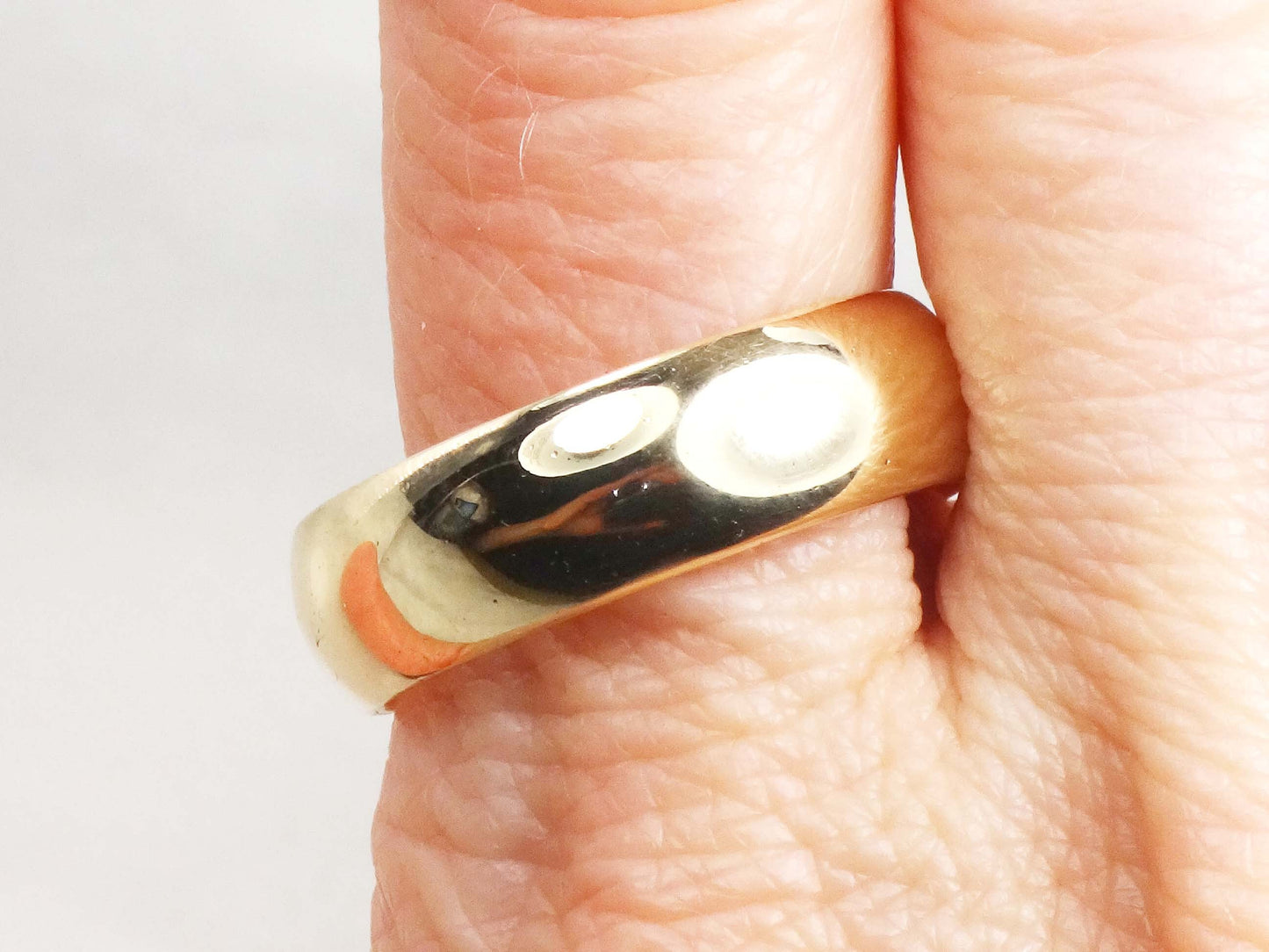 Solid 14k Yellow Gold Wedding Band - Vintage 7 mm Wide Plain Wedding Ring with Comfort Fit - Size 10.5 - Men's Unisex