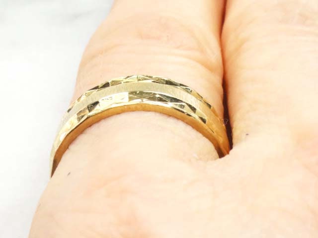 Vintage 14k Yellow Gold ArtCarved Wood Wedding Band 6.5 MM Size 7.25