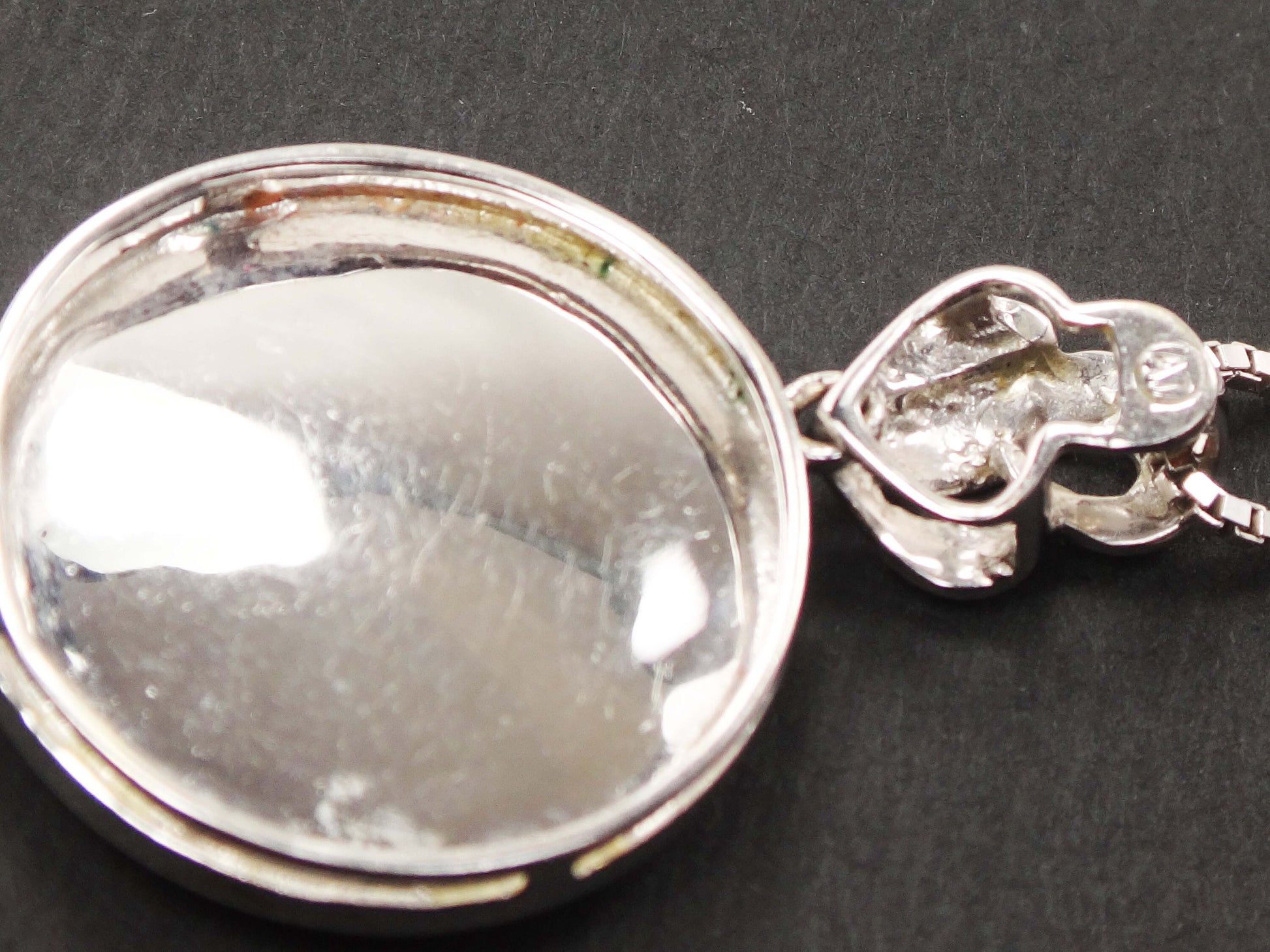 Vintage 18k White Gold Green Jadeite Disc Necklace - 17"