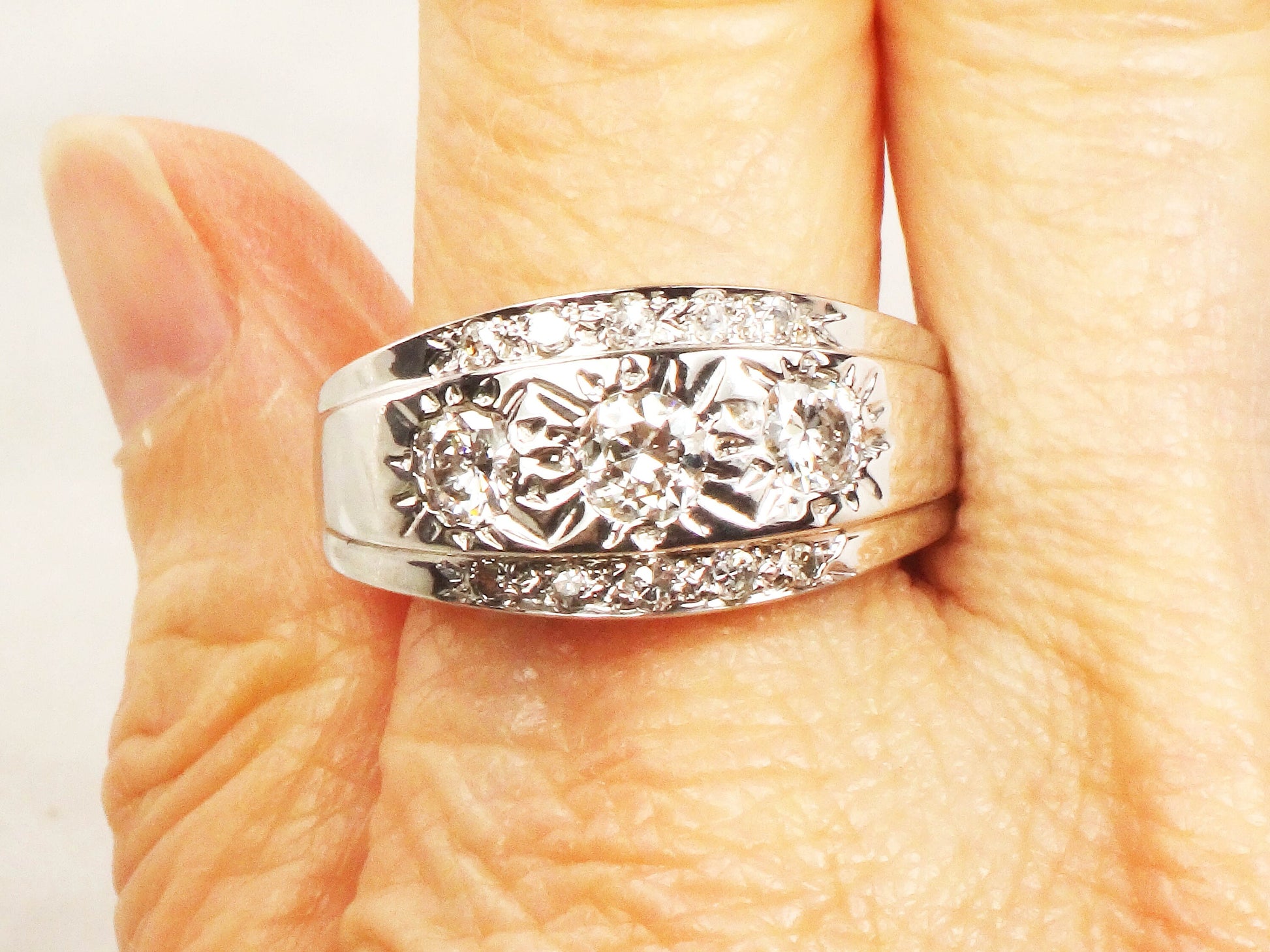 Vintage 14k White Gold Diamond Sunburst Band Ring - Over 1 Carat, Size 11