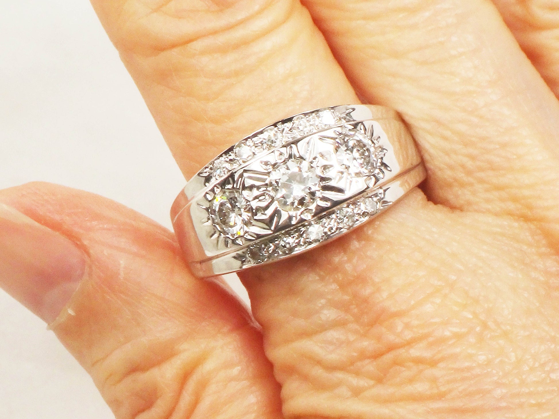 Vintage 14k White Gold Diamond Sunburst Band Ring - Over 1 Carat, Size 11