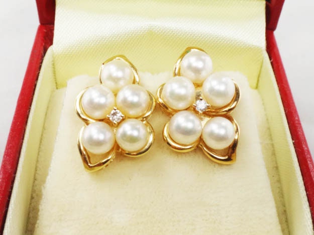 Vintage Large 14k Yellow Gold Cultured Pearl and Diamond Stud Earrings Bridal Earrings