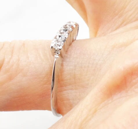 Vintage 14k White Gold Cubic Zirconia Wedding Band Five Stone Wedding Ring Stacking Ring Size 8