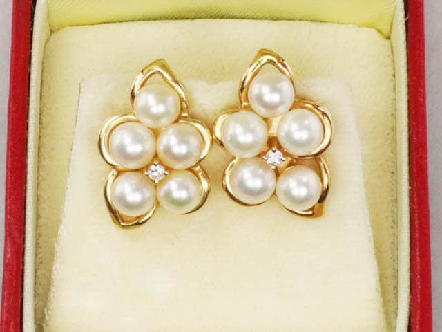 Vintage Large 14k Yellow Gold Cultured Pearl and Diamond Stud Earrings Bridal Earrings