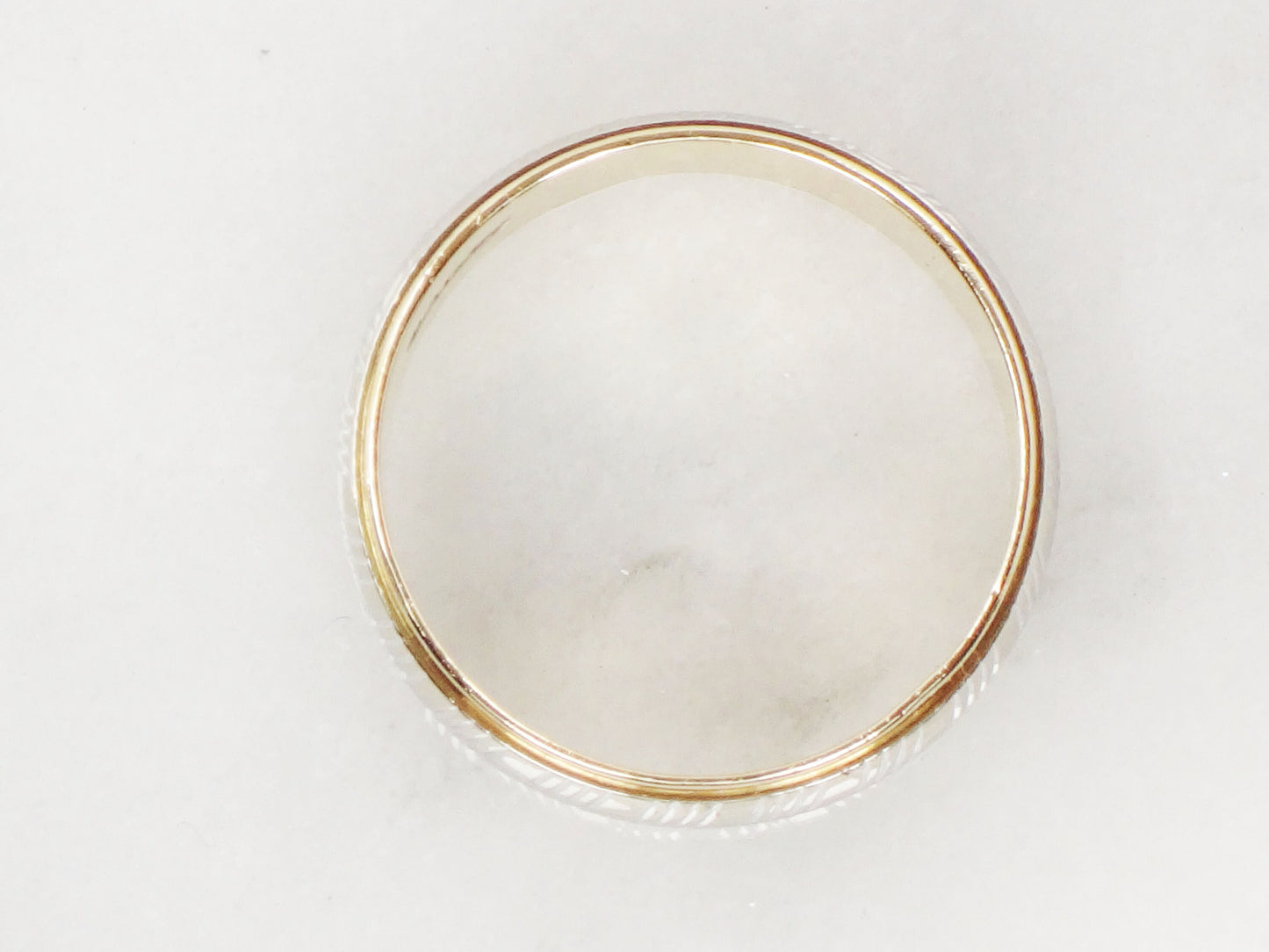 Vintage 14k Two Tone Gold Wedding Band - Line Design, Size 10, 5.75 MM