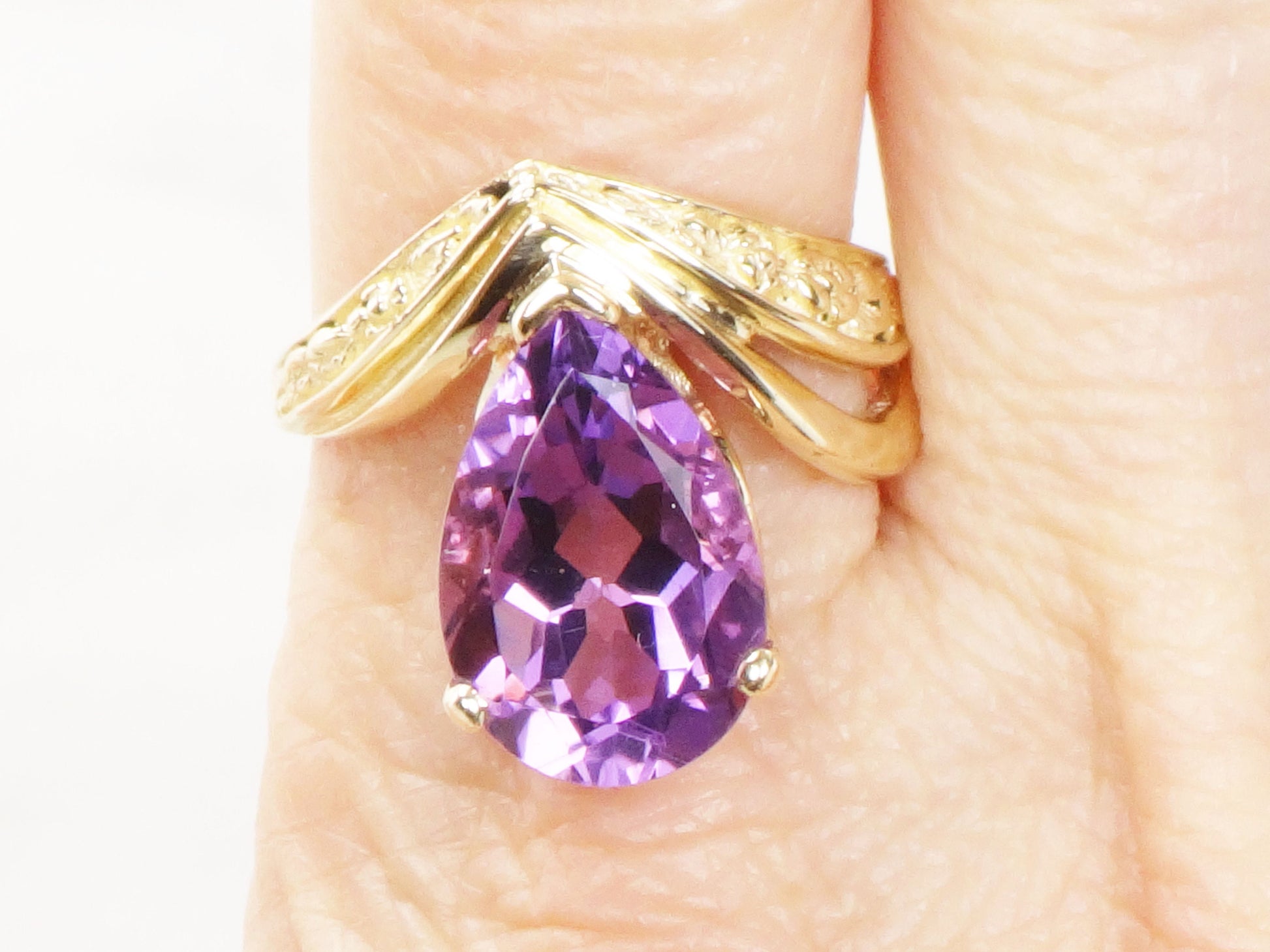 Vintage Kabana 10k Gold Amethyst Ring: Pear Cut Floral Design, Size 8.25