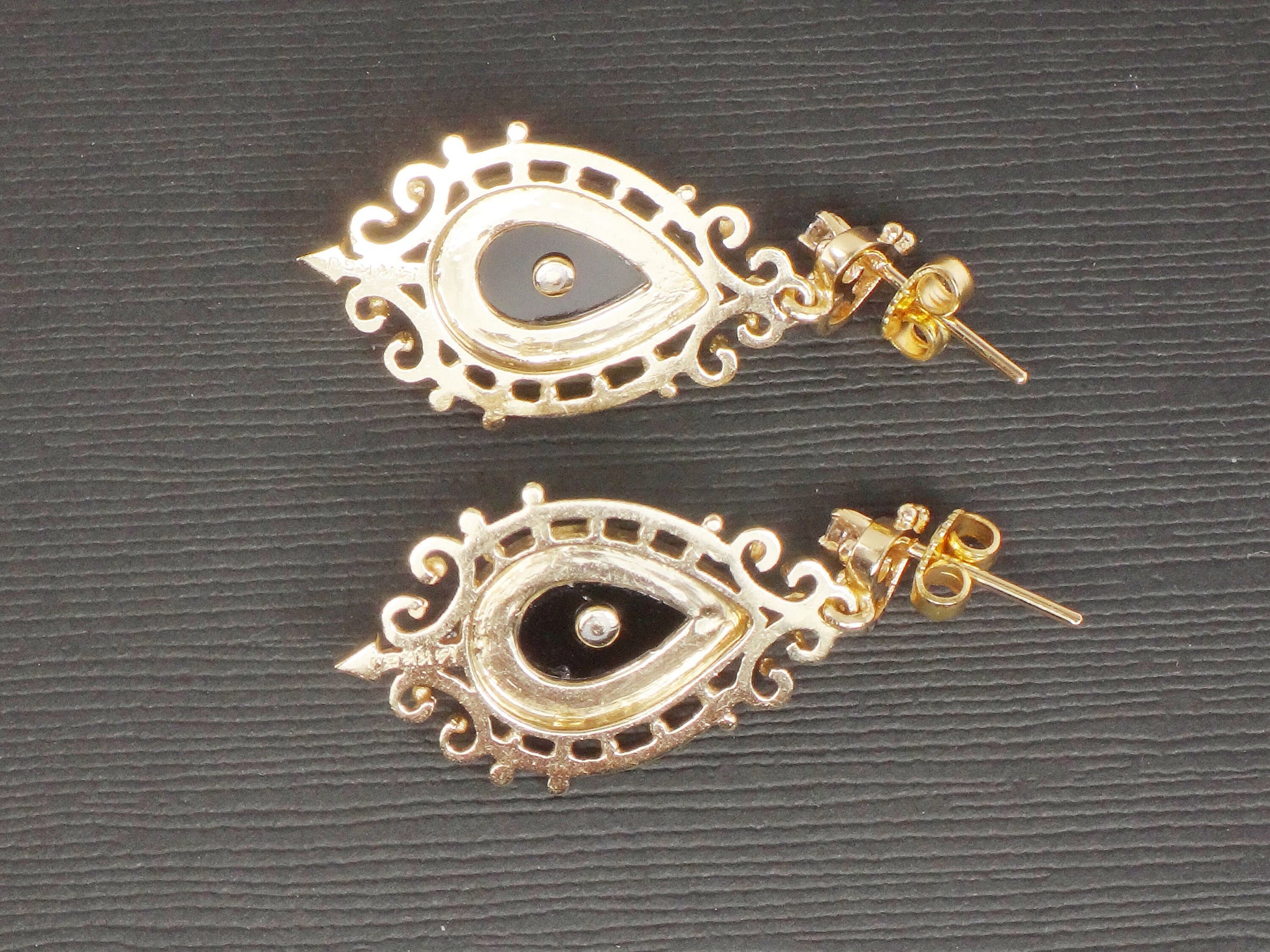 Vintage 14k Gold Black Onyx Diamond Dangle Earrings by KGJ