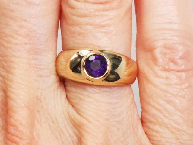 Vintage 14k Yellow Gold Natural Amethyst Ring Purple February Birthstone - Size 5