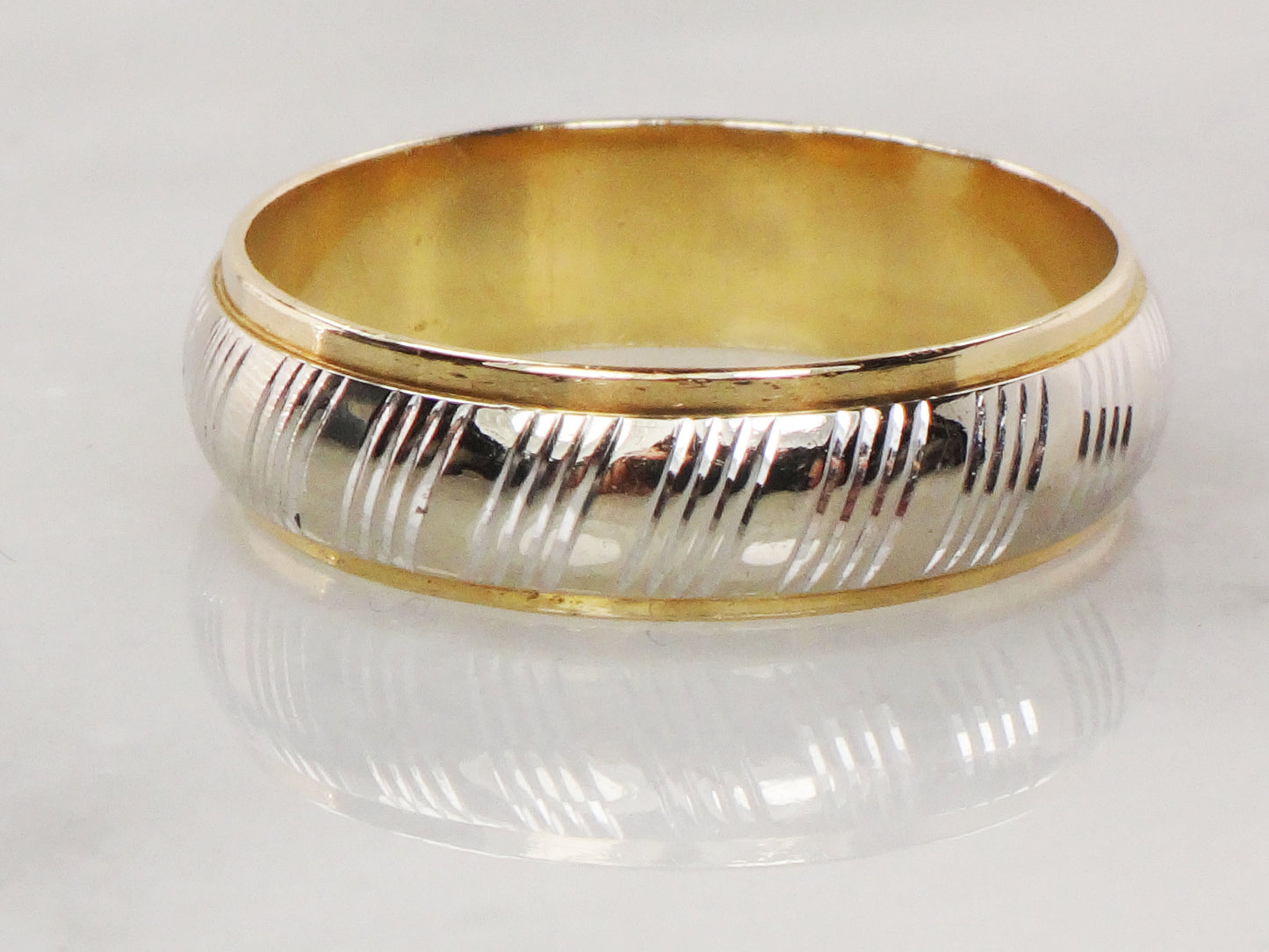 Vintage 14k Two Tone Gold Wedding Band - Line Design, Size 10, 5.75 MM