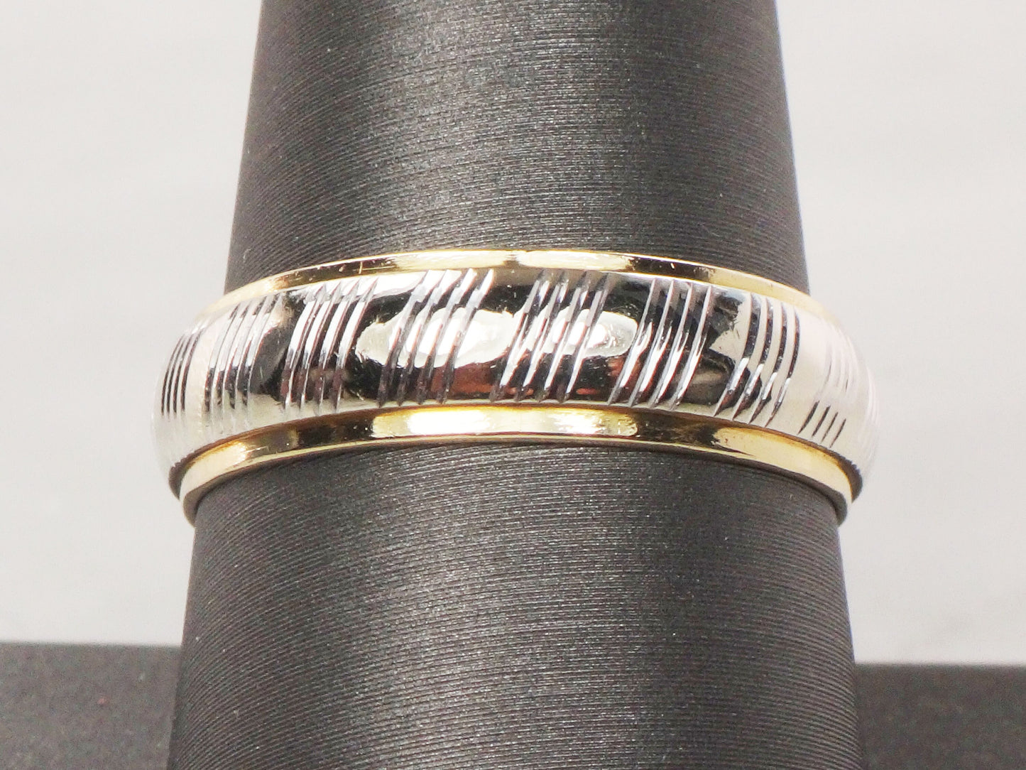 Vintage 14k Wedding Band 5.75 mm Wedding Band 14k Two Tone Gold Wedding Band Line Design Wedding Ring Size 10 Mens Wedding Band