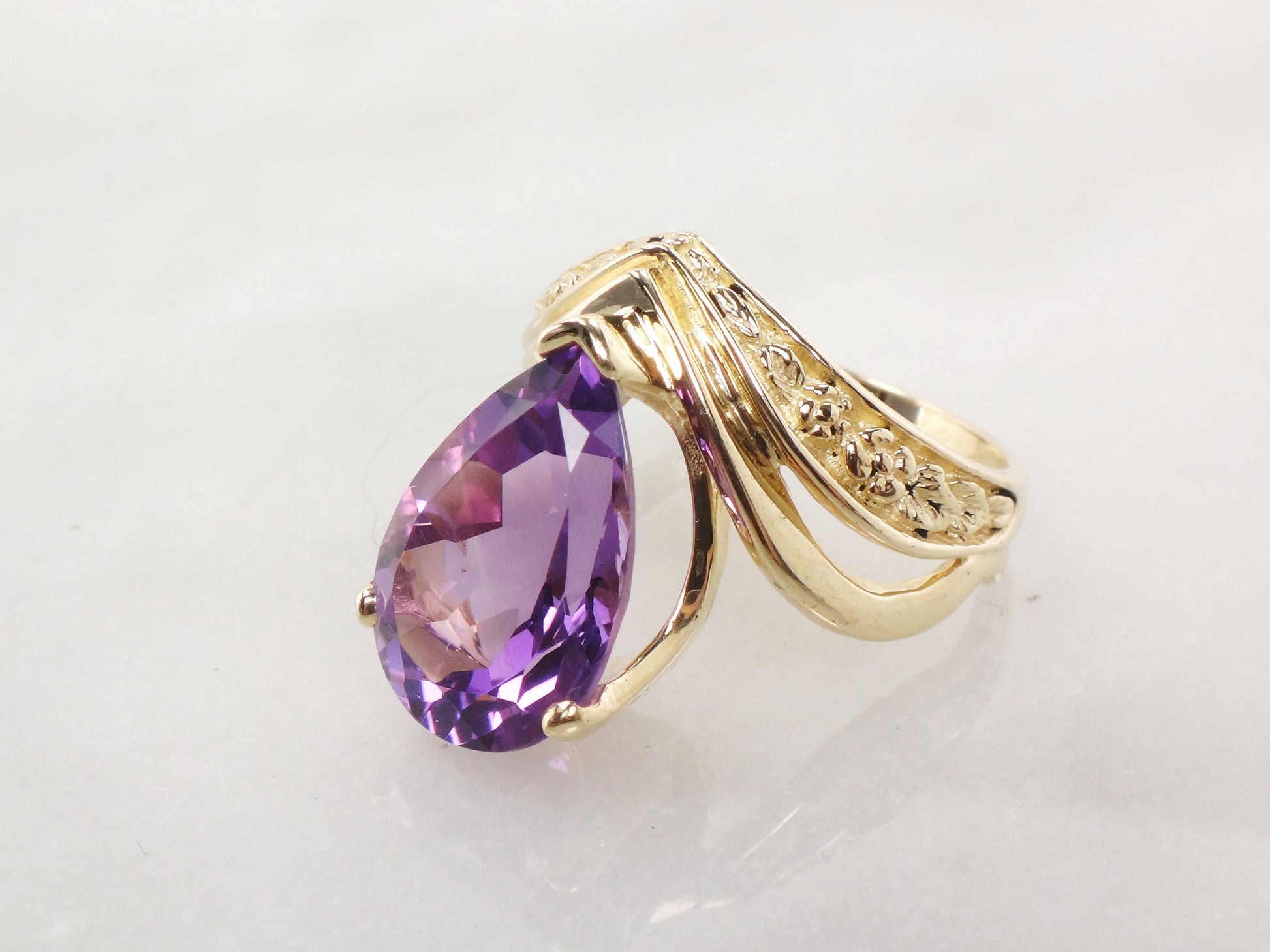 Vintage Kabana 10k Gold Amethyst Ring: Pear Cut Floral Design, Size 8.25