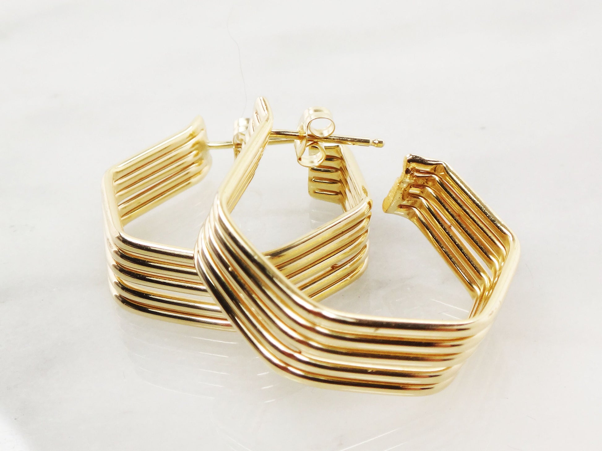 Vintage Large 14k Yellow Gold Octagon Hoop Earrings 17.4 MM Wide with Push Backs